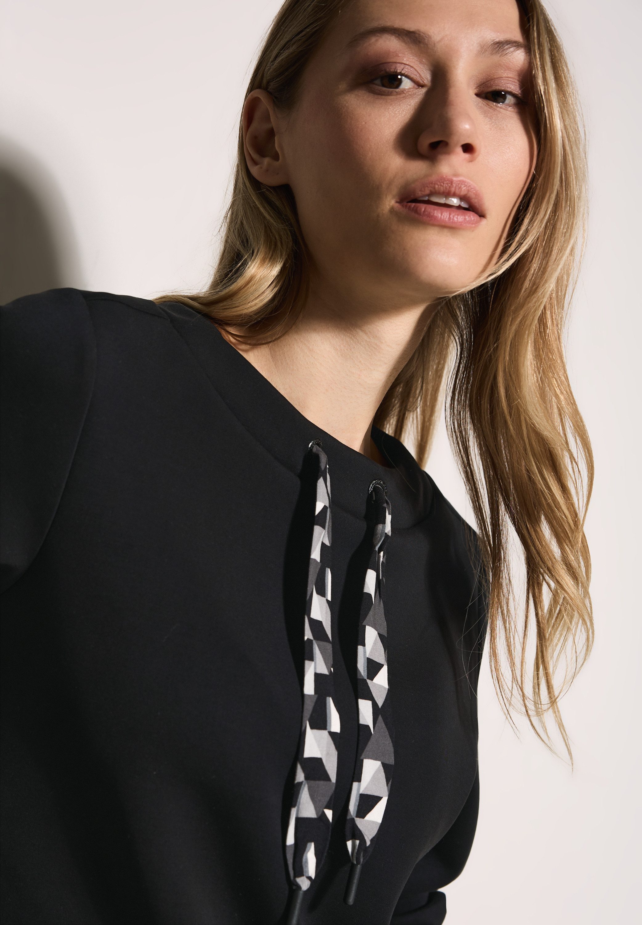 Cecil Sweatshirt met rijgkoord bij de kraag