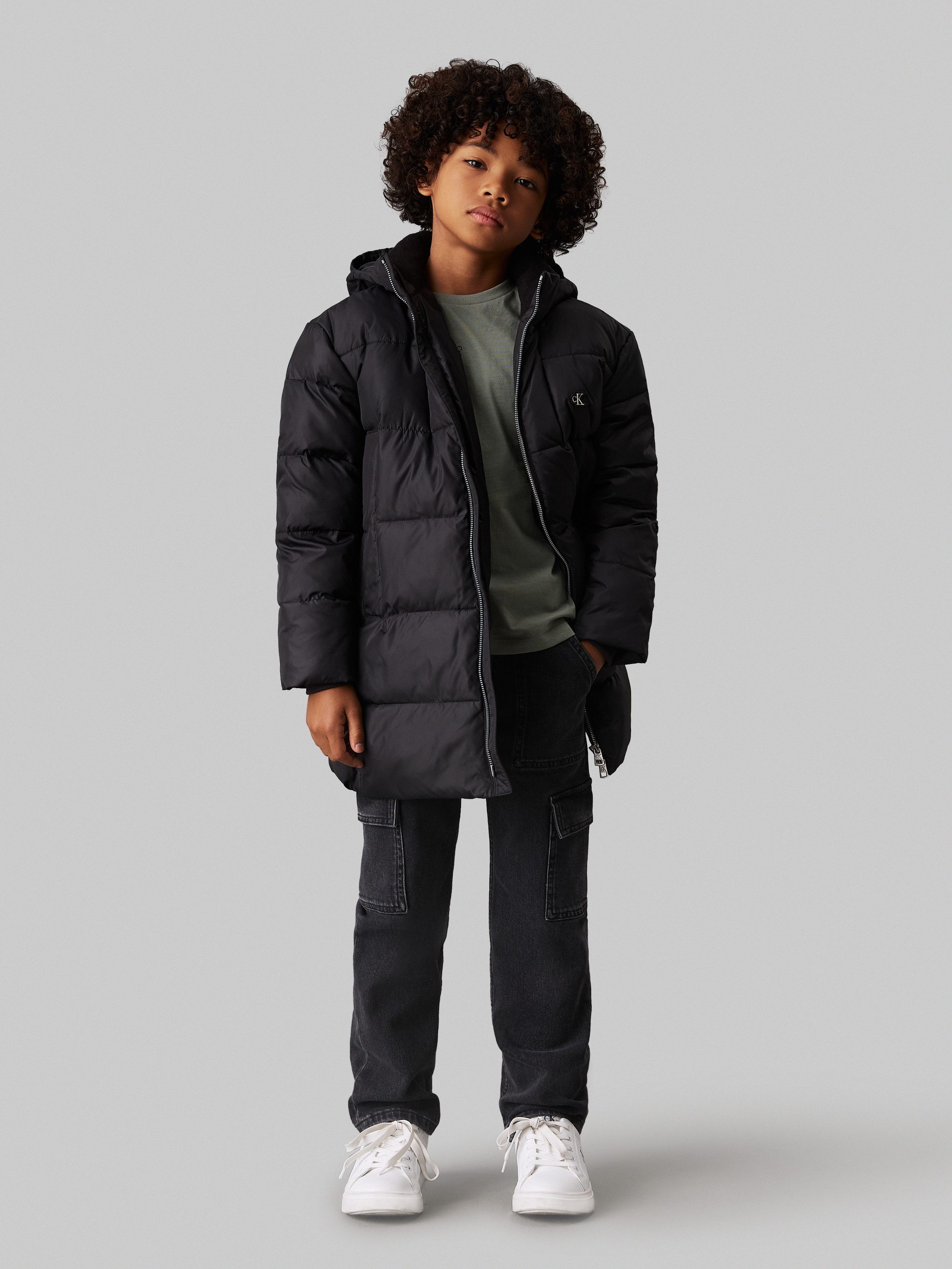 Calvin Klein Parka ESSENTIAL PARKA PUFFER voor kinderen tot 16 jaar en met logo-patch