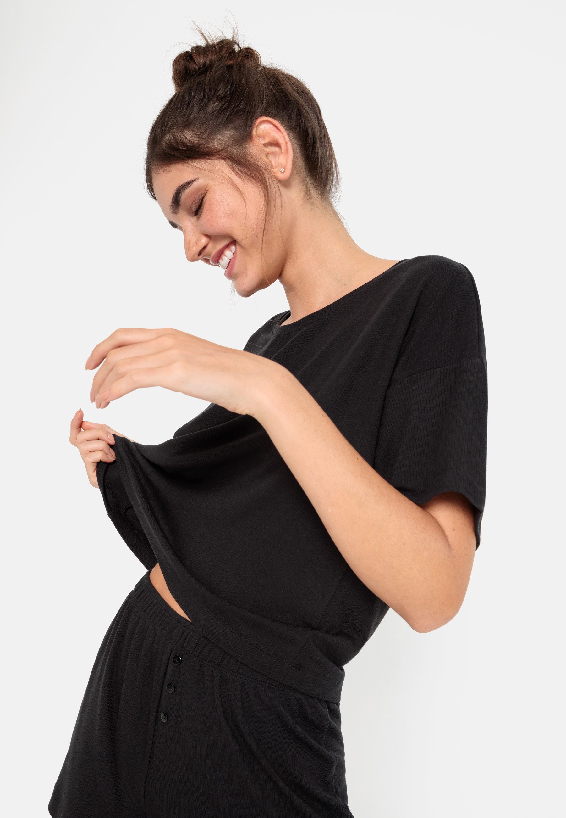 LSCN by LASCANA Shortama met kleine sierknoopsluiting (2-delig)