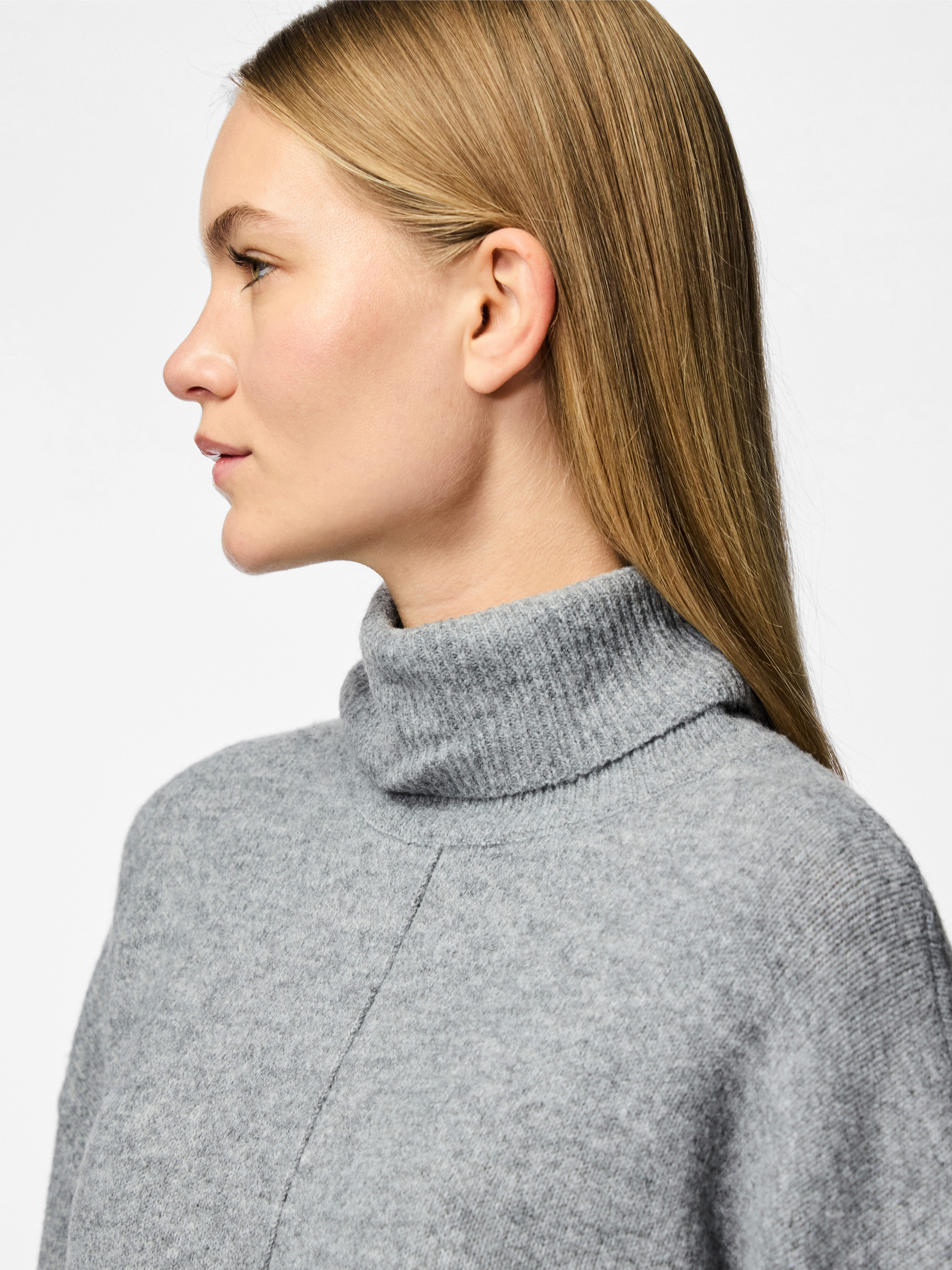 pieces Coltrui PCMALOU LS ROLLNECK KNIT NOOS BC