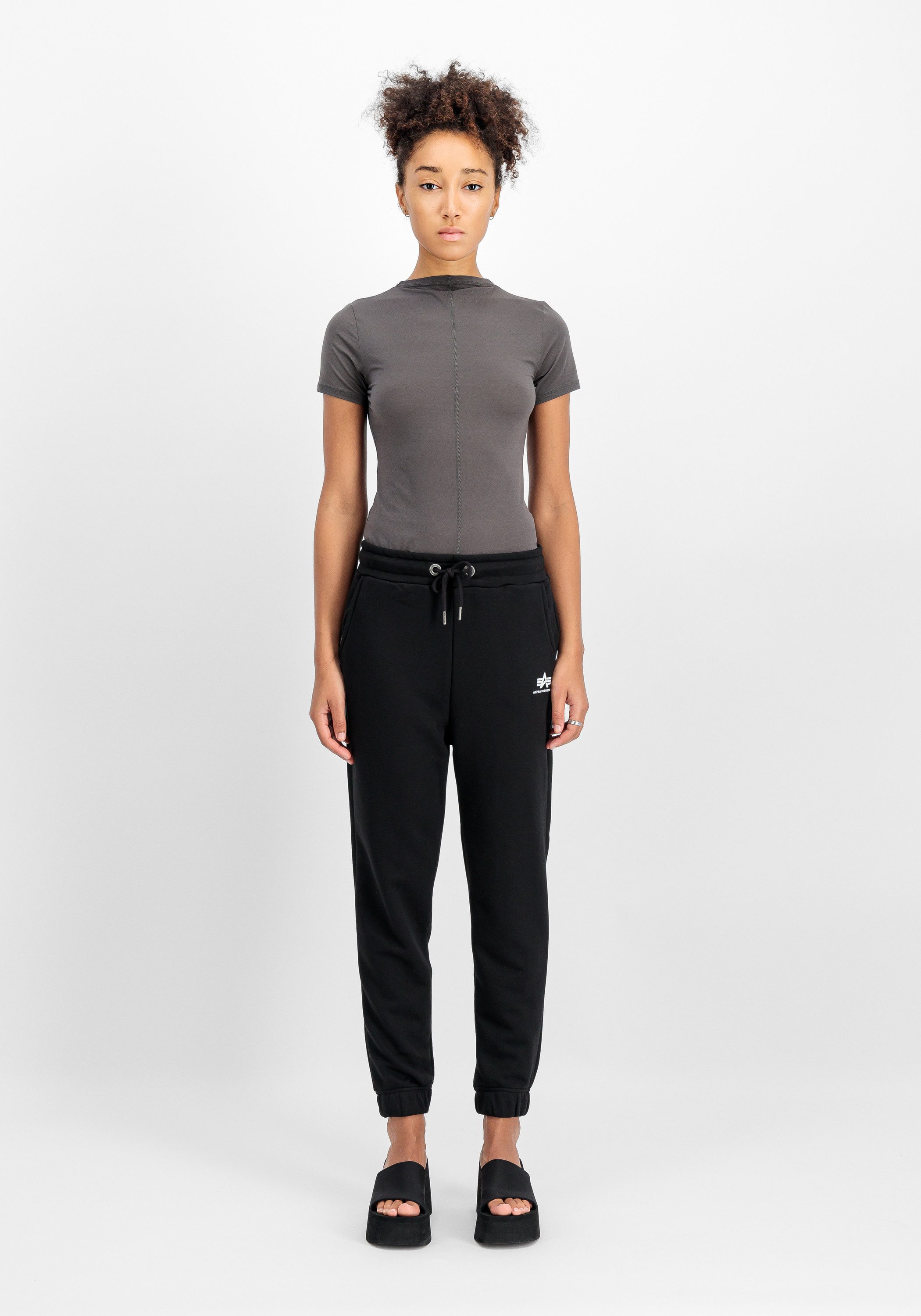 Alpha Industries Joggingbroek Alpha Industries Women - Jogger Basic Jogger Small Logo Wmn