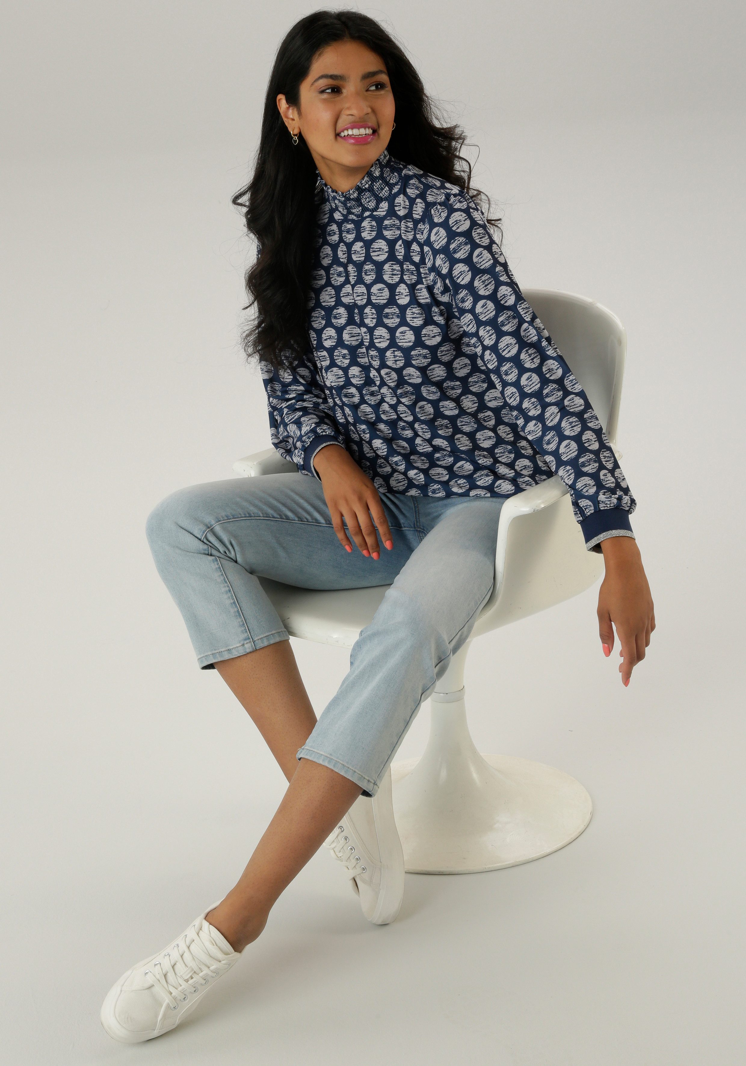 Aniston SELECTED Blouse zonder sluiting met gestreepte stippen - nieuwe collectie