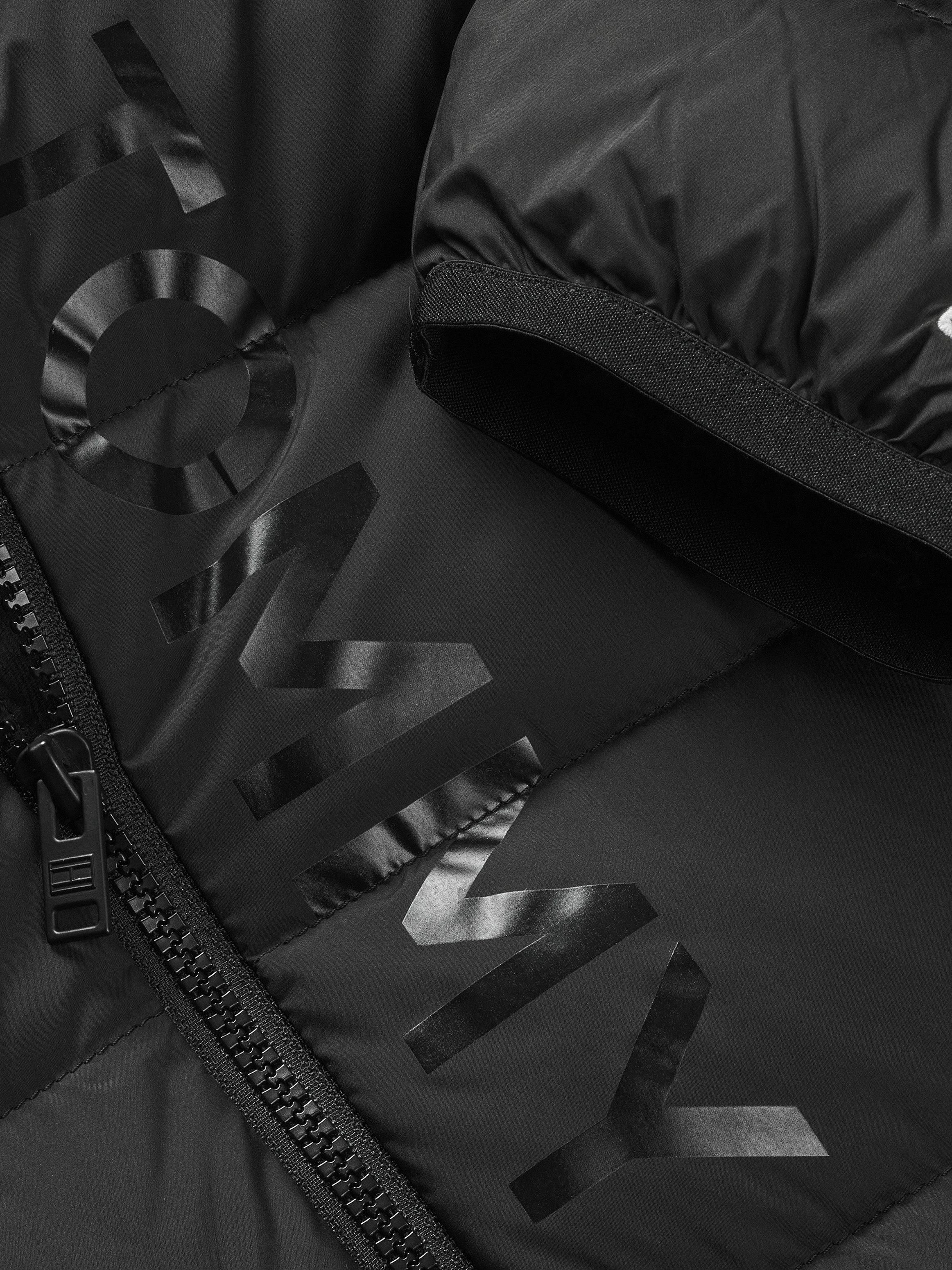TOMMY JEANS Gewatteerde jas TJM LT DOWN PRINTED JACKET