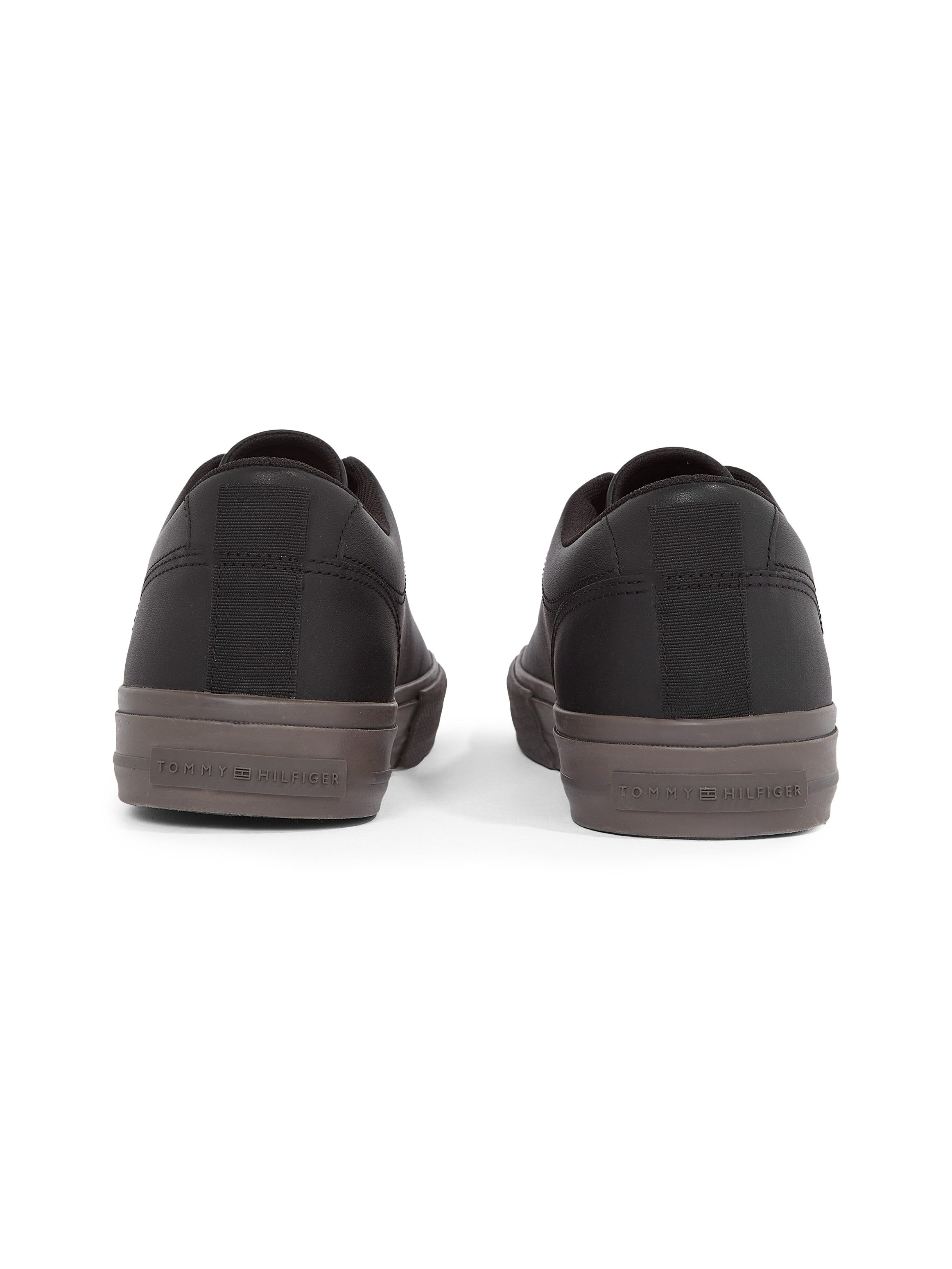 Tommy Hilfiger Sneakers TH HI VULC STREET LTH PATCH vrijetijdsschoen, lage schoen, veterschoen met kleine logovlag