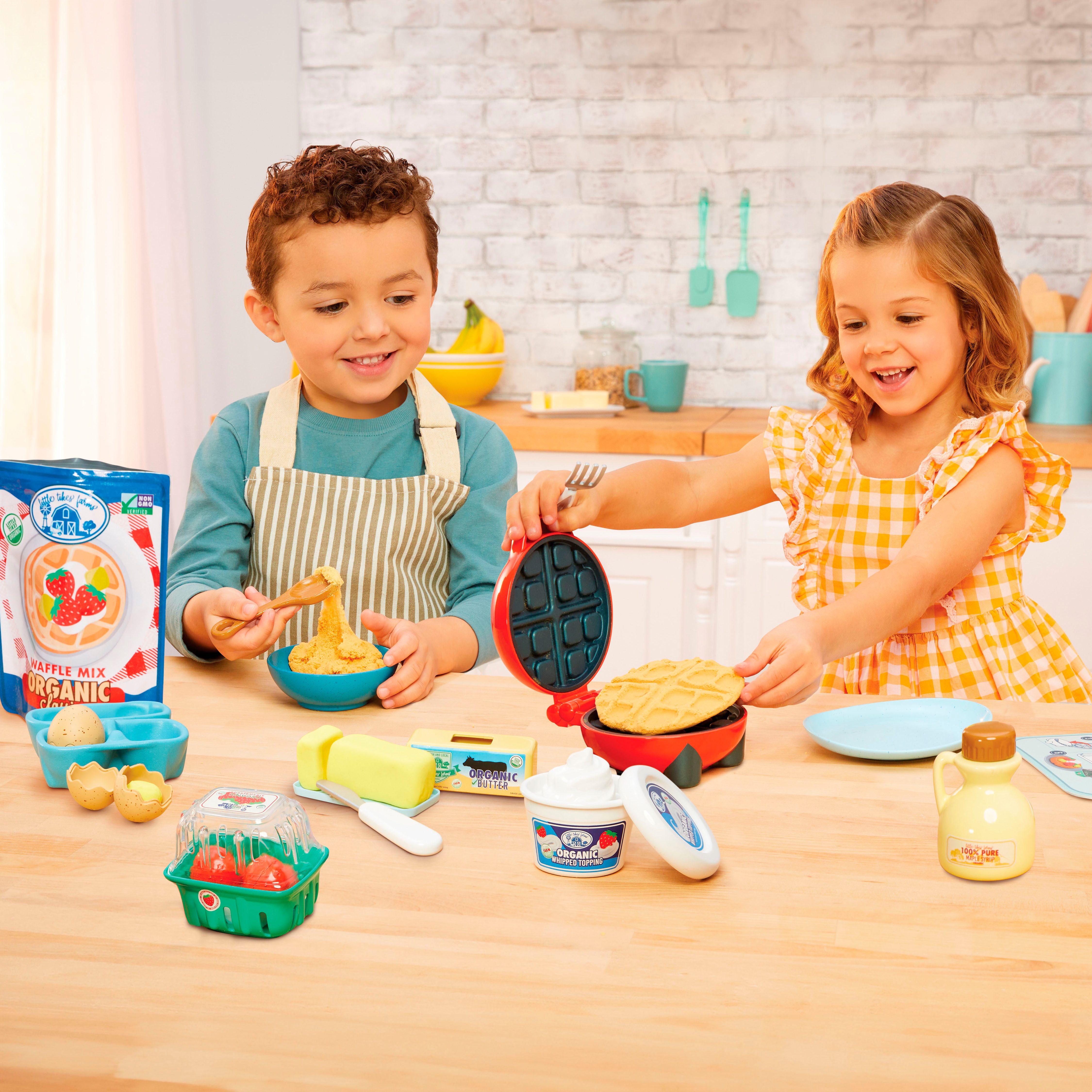 Little Tikes® Speelgoed-levensmiddelen Creative Chefs Waffles Kit (18-delig)
