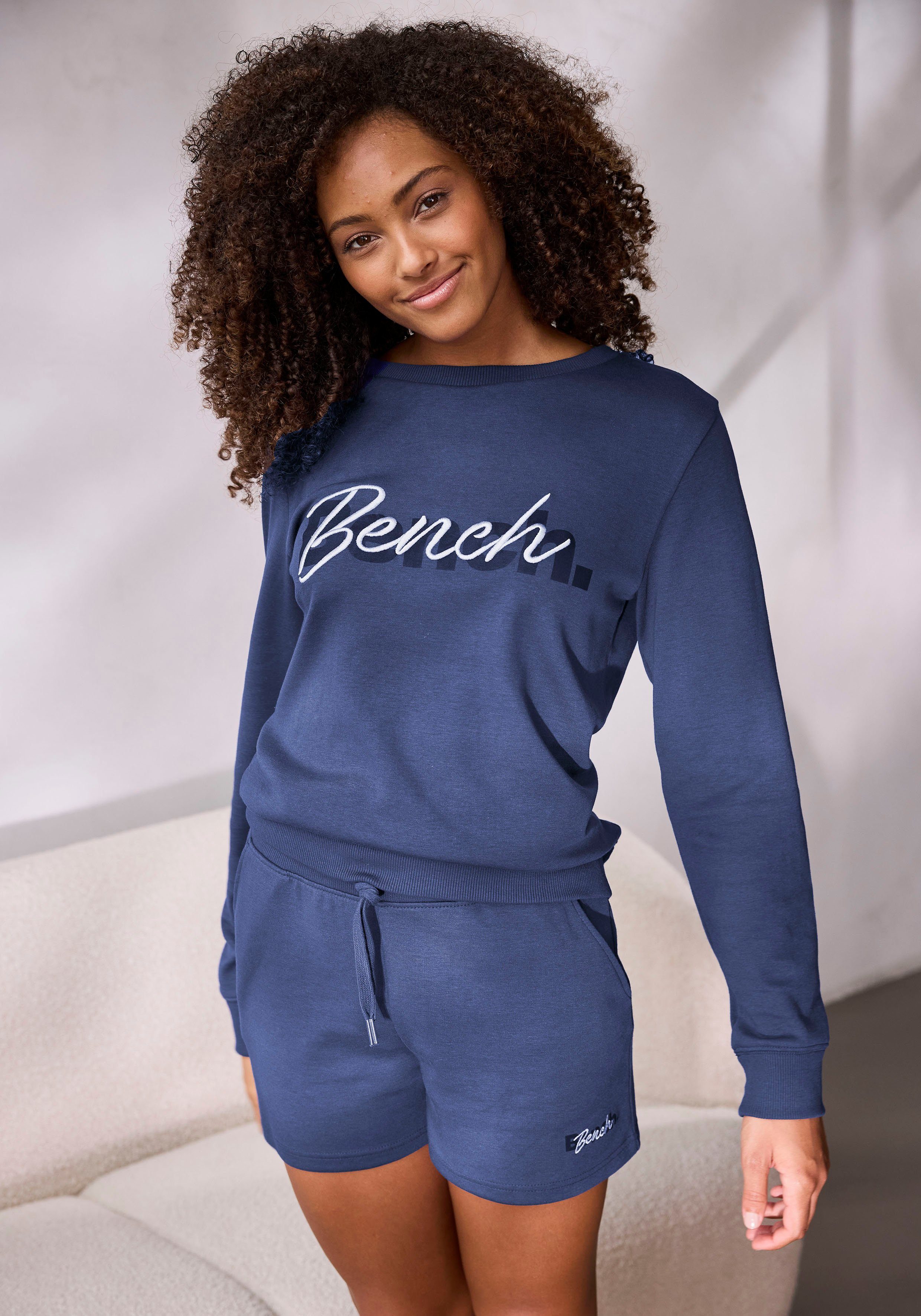 Bench. Loungewear Short met logoprint en borduursel