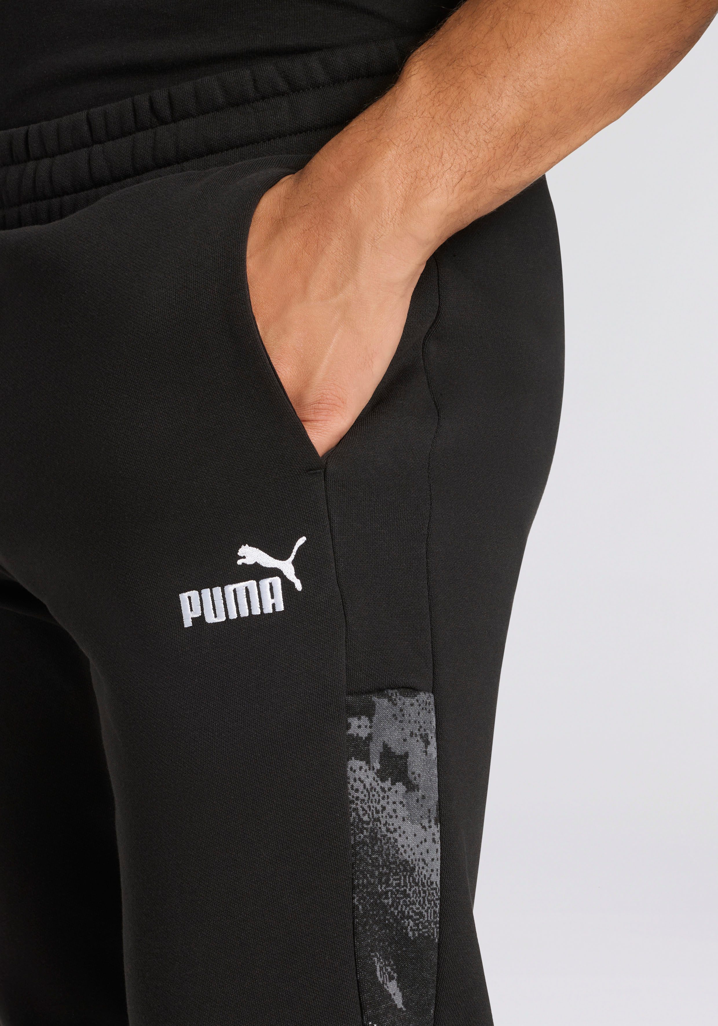 PUMA Trainingsbroek ESS CAMO SWEATPANTS FL CL