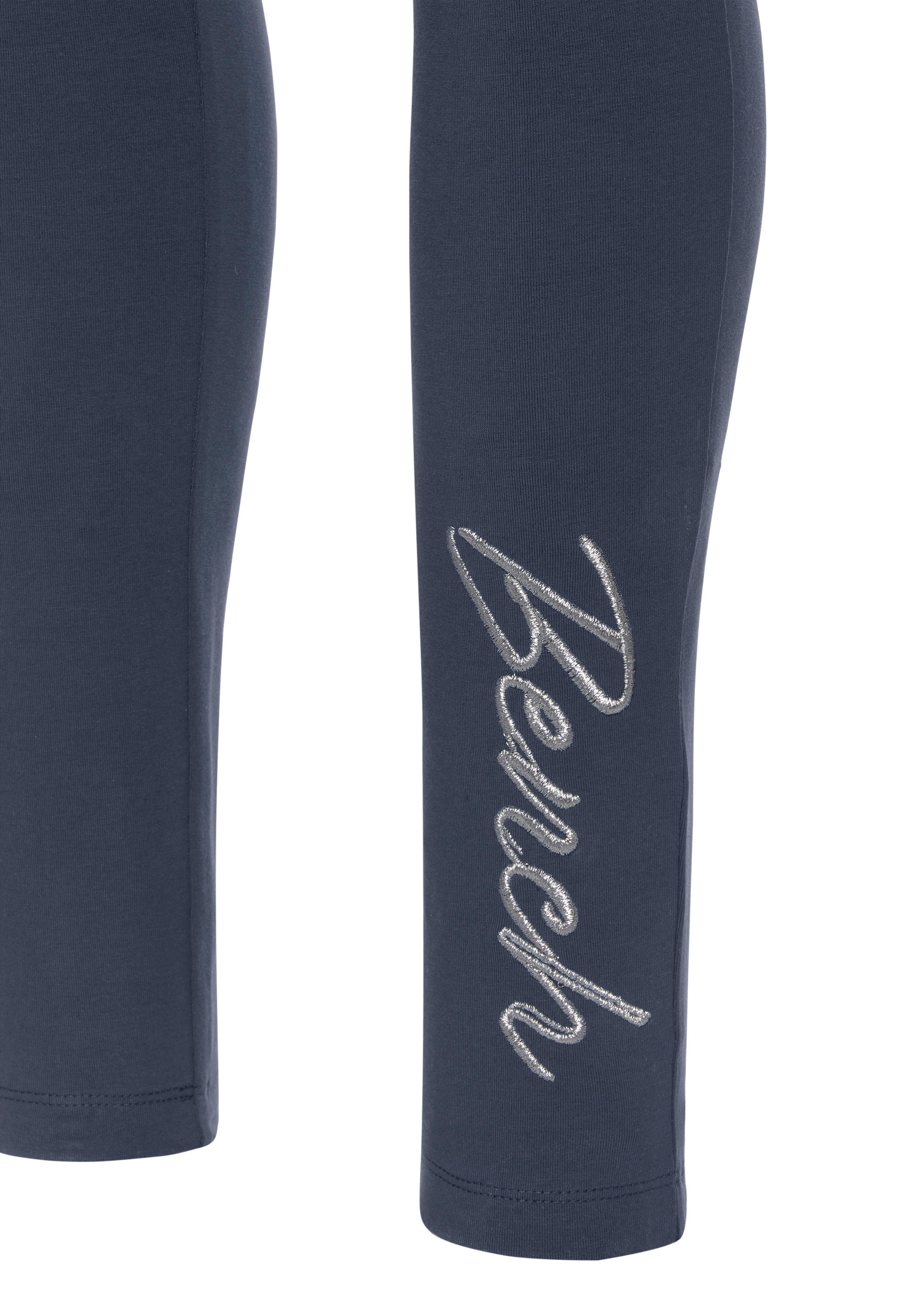 Bench. Loungewear Legging met glinsterend logoborduursel op het been
