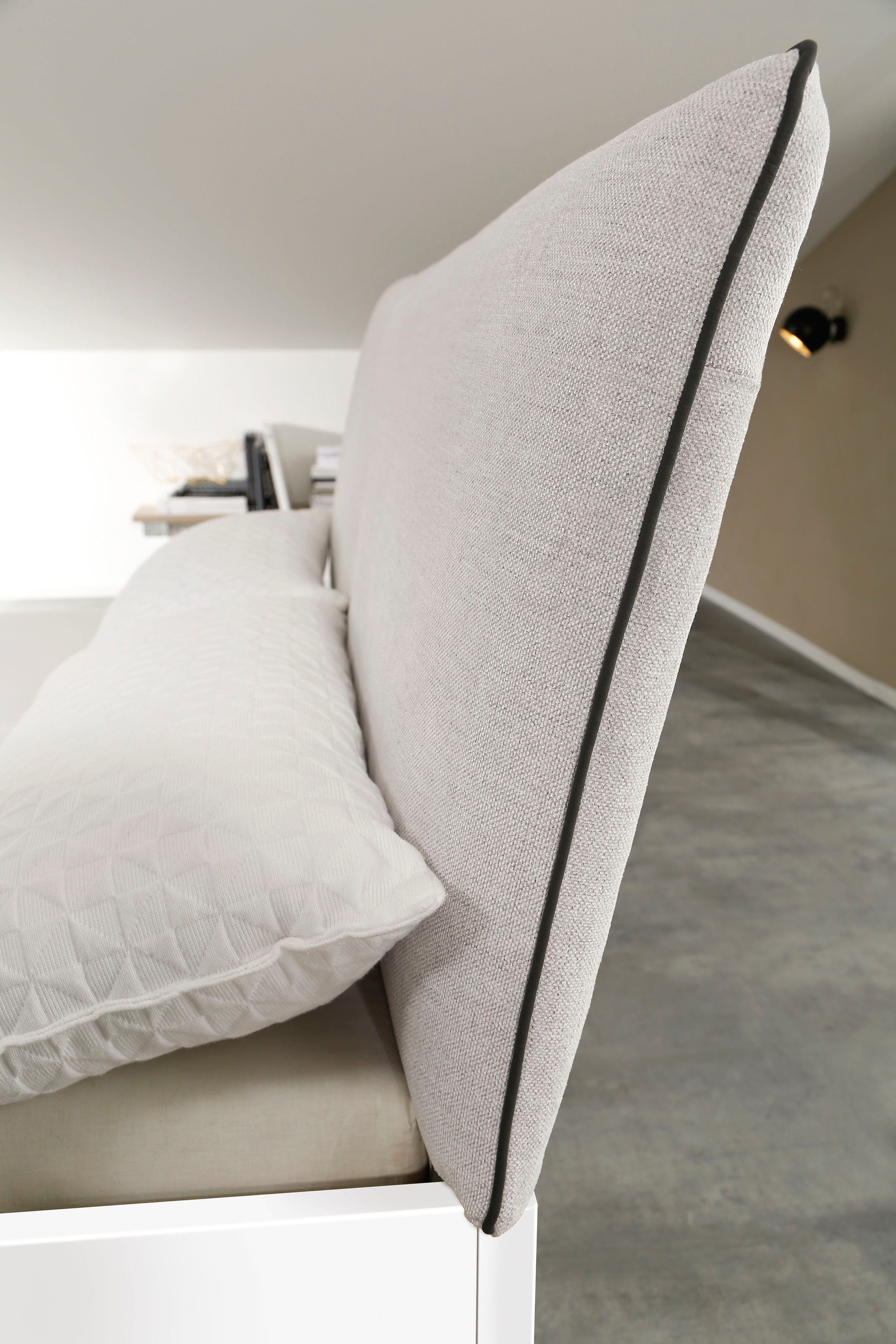rauch Futonbed Aditio Hoofdbord weefstof met afgezette opstaande naad