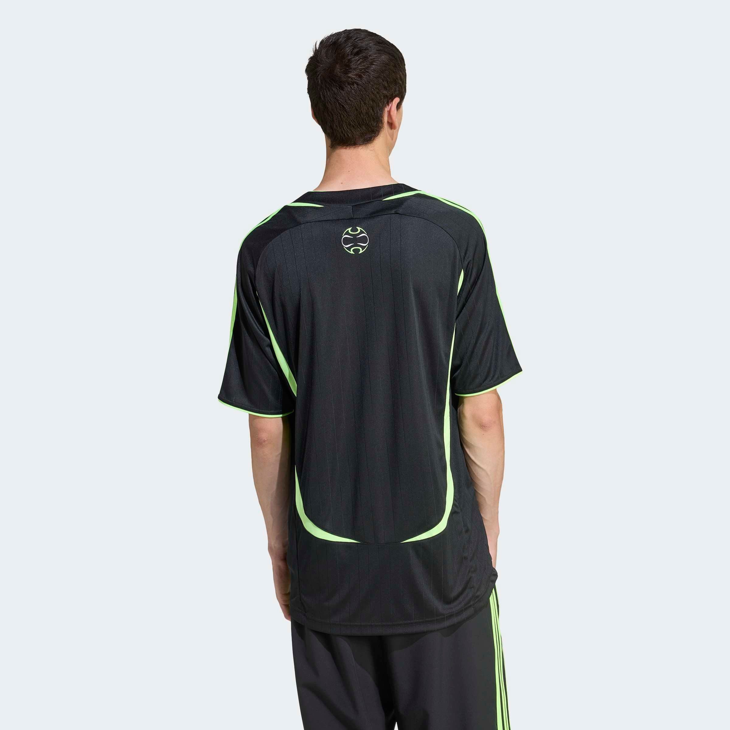 adidas Originals T-shirt TEAMGEIST TEE