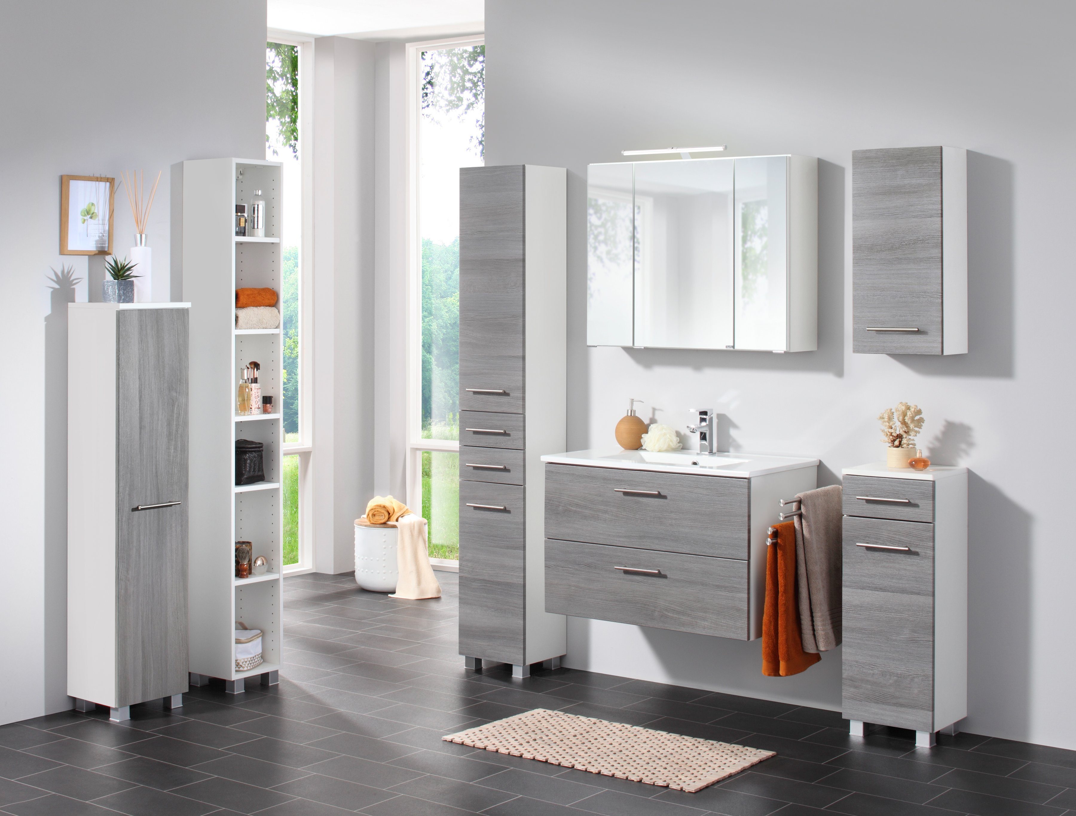welltime Hoge kast Trento, in verschillende designs en kleuren Badkamermeubels, zijkast breedte 30 cm, veel opbergruimte, Made in Germany