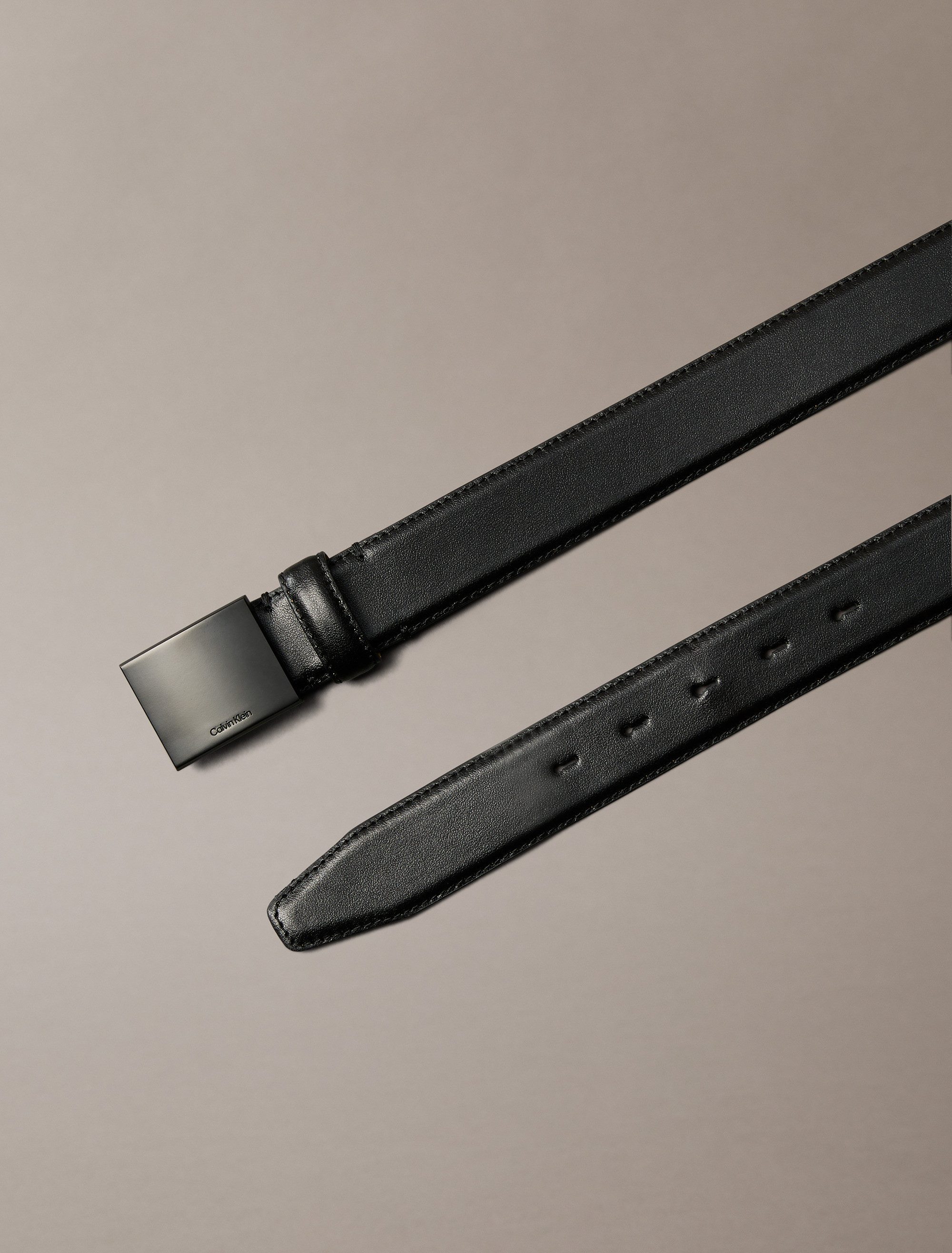 Calvin Klein Leren riem TITLECASE PLAQUE BUCKLE 32MM