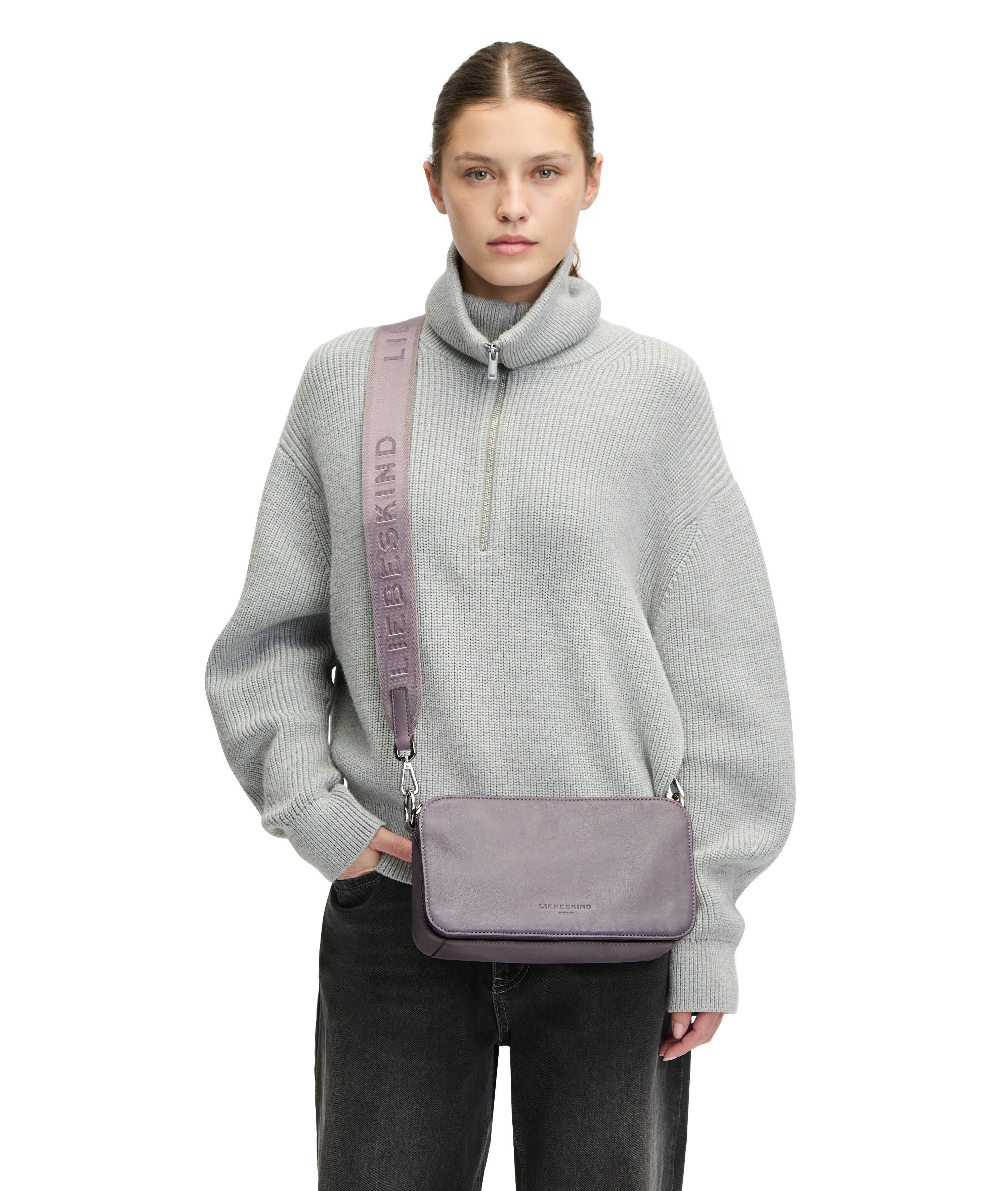 Liebeskind Berlin Schoudertas Clarice SEASONAL NOOS SHEEP NATURAL