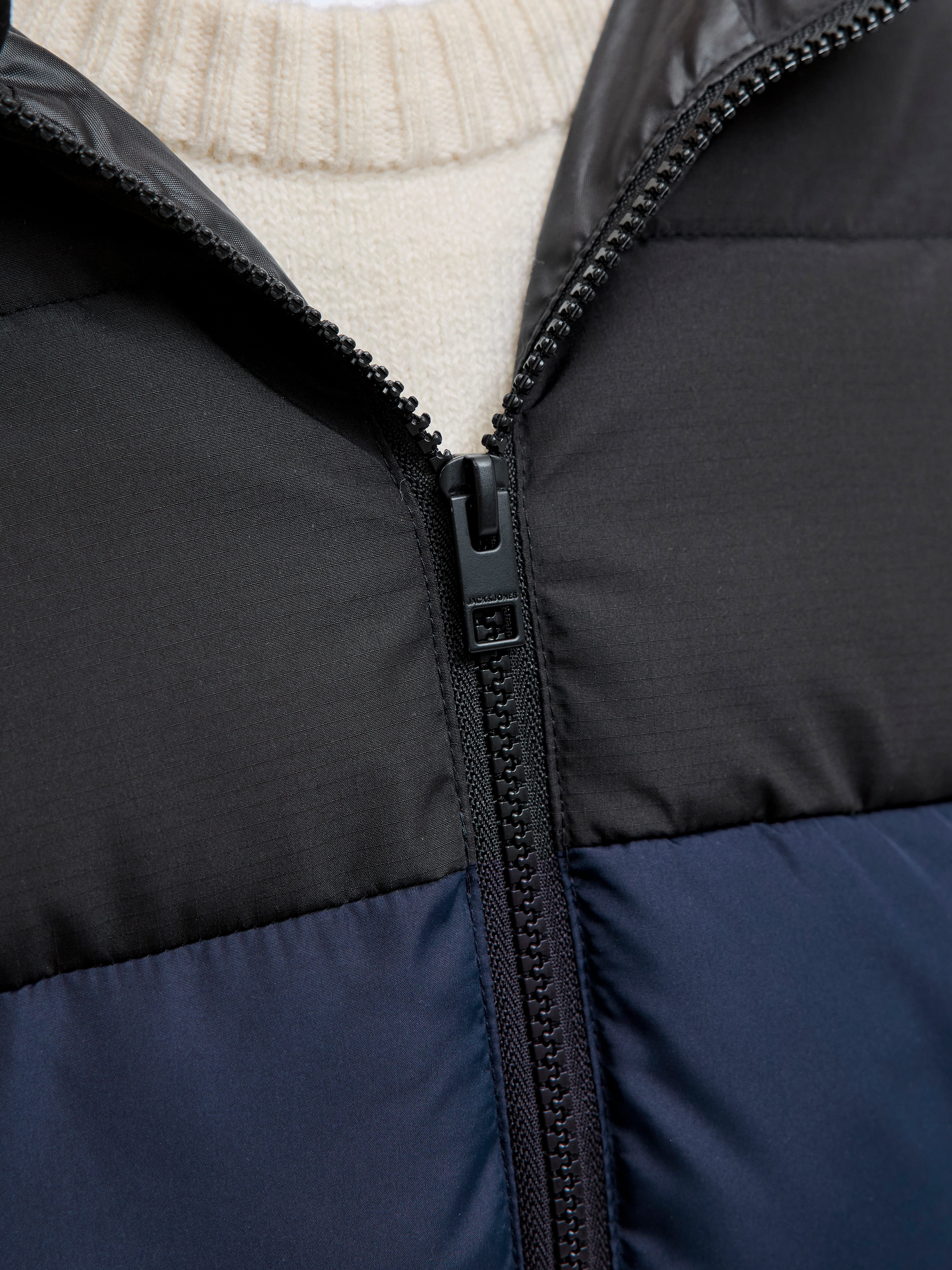 Jack & Jones Junior Gewatteerde jas JJMAZE PUFFER HOOD JNR