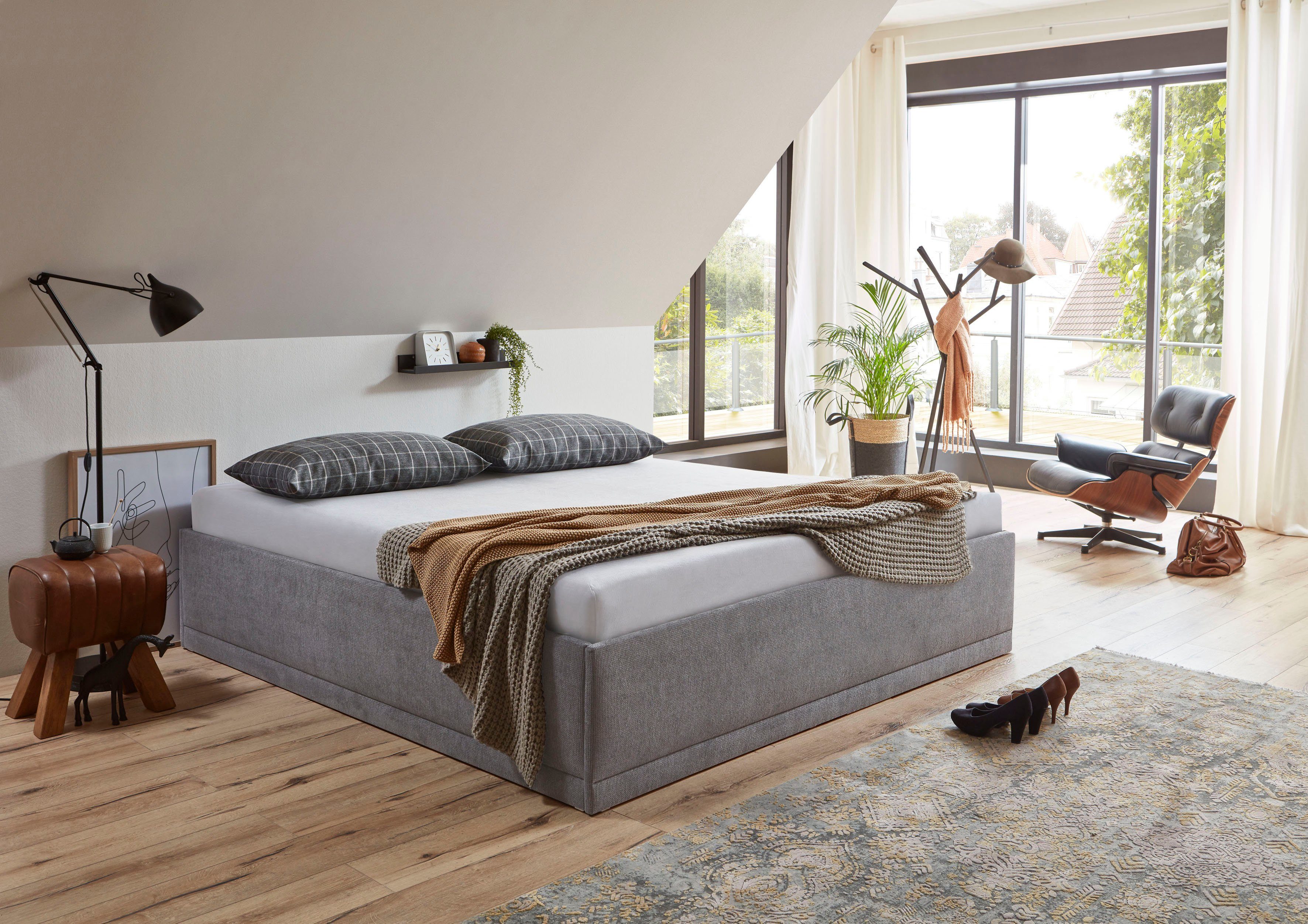 Westfalia Polsterbetten Gestoffeerd bed Texel Comforthoogte met sierkussen, bedkist bij uitvoering met matras
