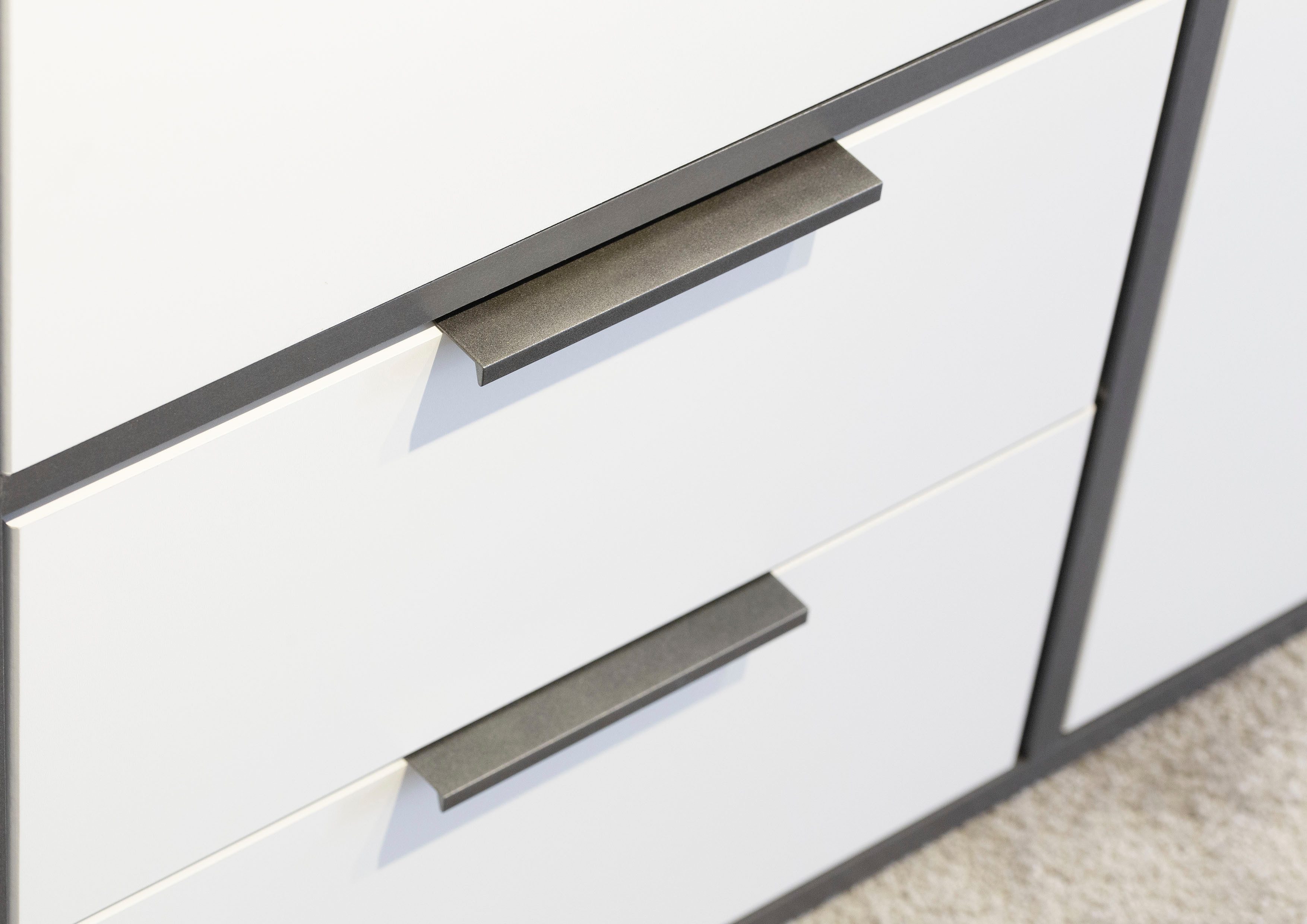 rauch Draaideurkast Kledingkast Kast Garderobe Wasmand NAGATA met Spiegel und schubladen sowie stangengriffen topseller made in germany