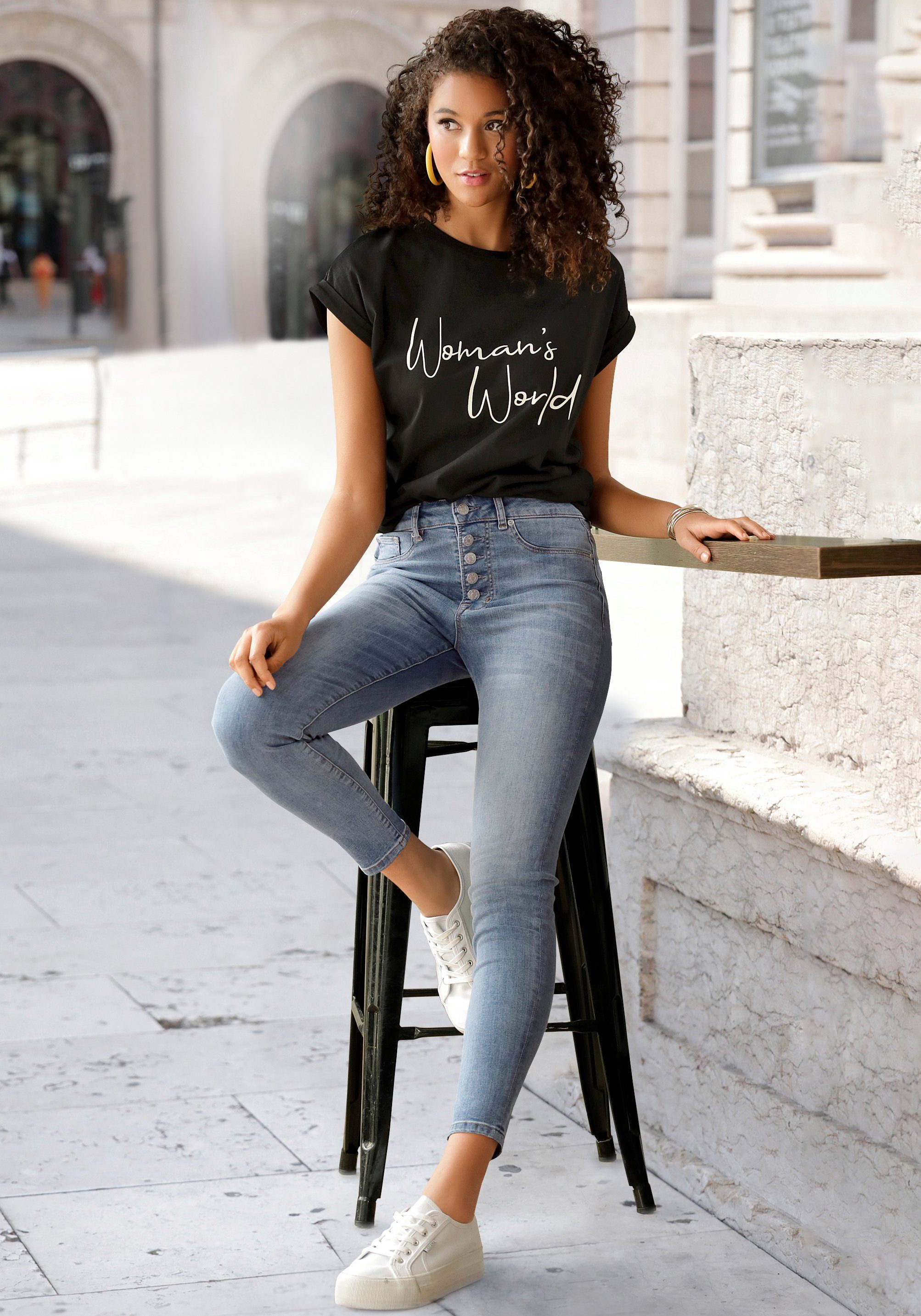 Lascana T-shirt met print aan de voorkant, katoenen shirt met korte mouwen, basic