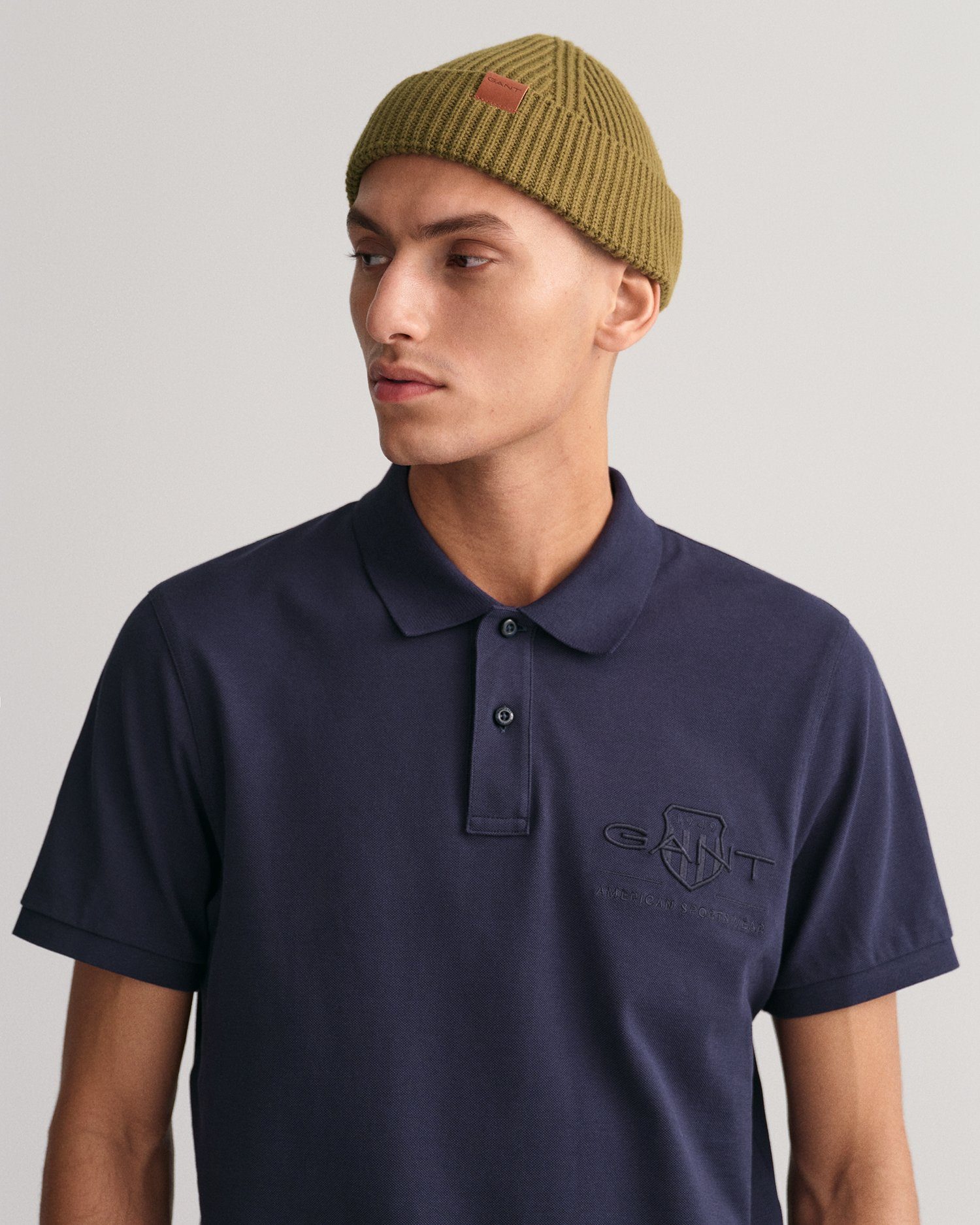 Gant Poloshirt REG TONAL SHIELD SS RUGGER Ton-in-ton borduursel op de borst