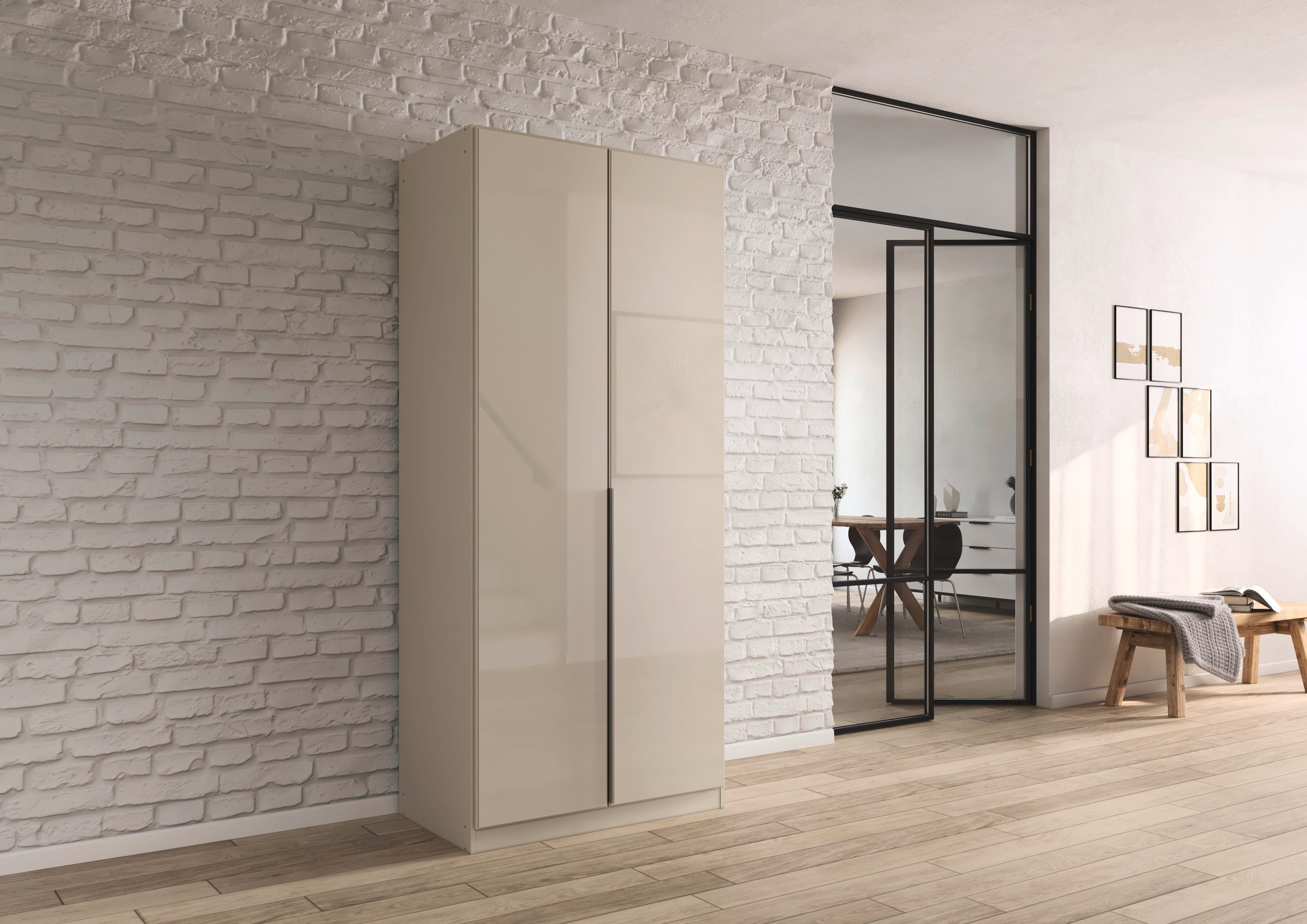 rauch Draaideurkast Kledingkasten kast garderobe AGORDO met glazen front doordachte binnenuitrusting, in 6 breedtes en 2 hoogtes made in germany