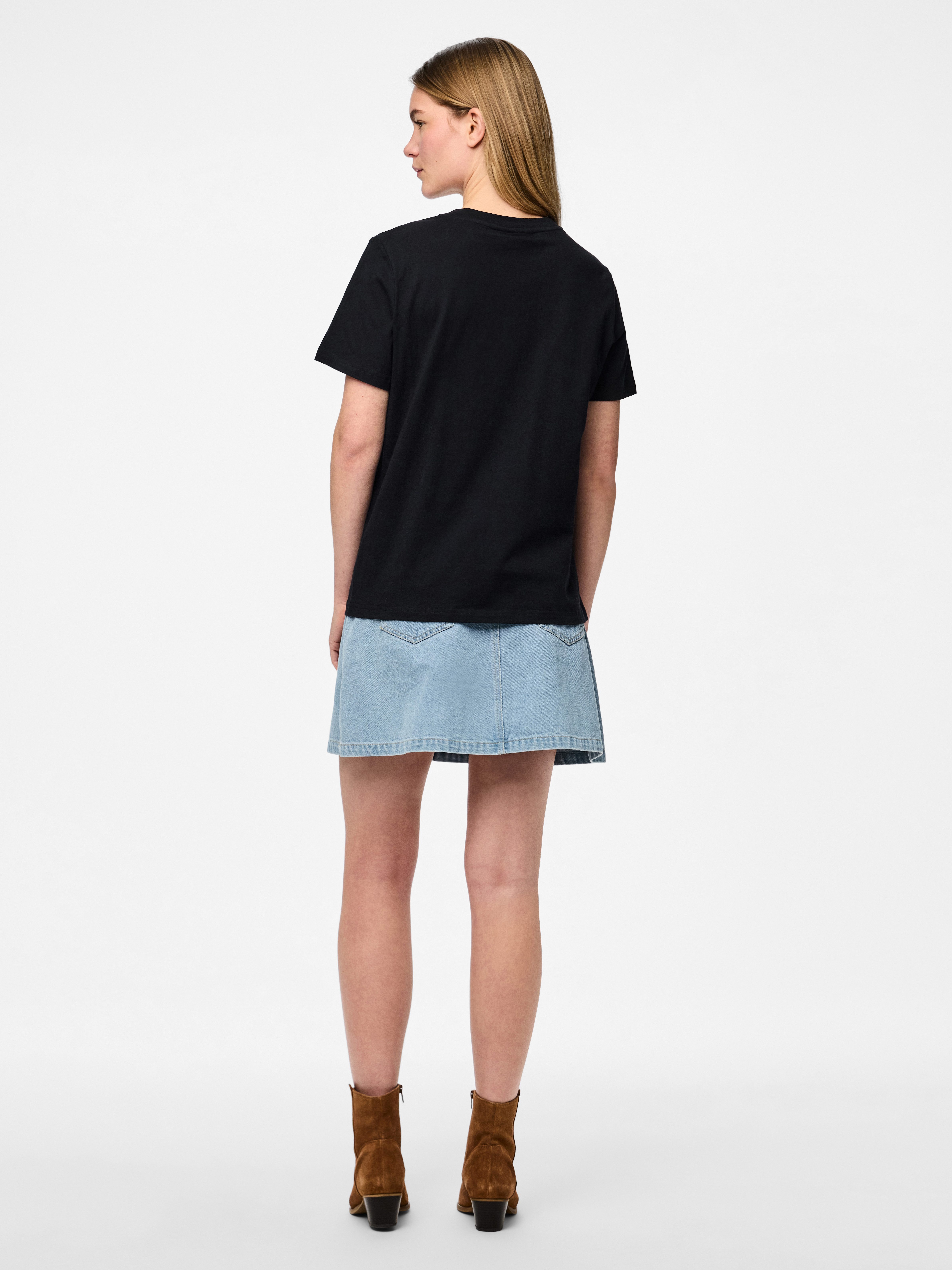 pieces Shirt met korte mouwen PCMARIA SS O-NECK TEE BC MM JRS