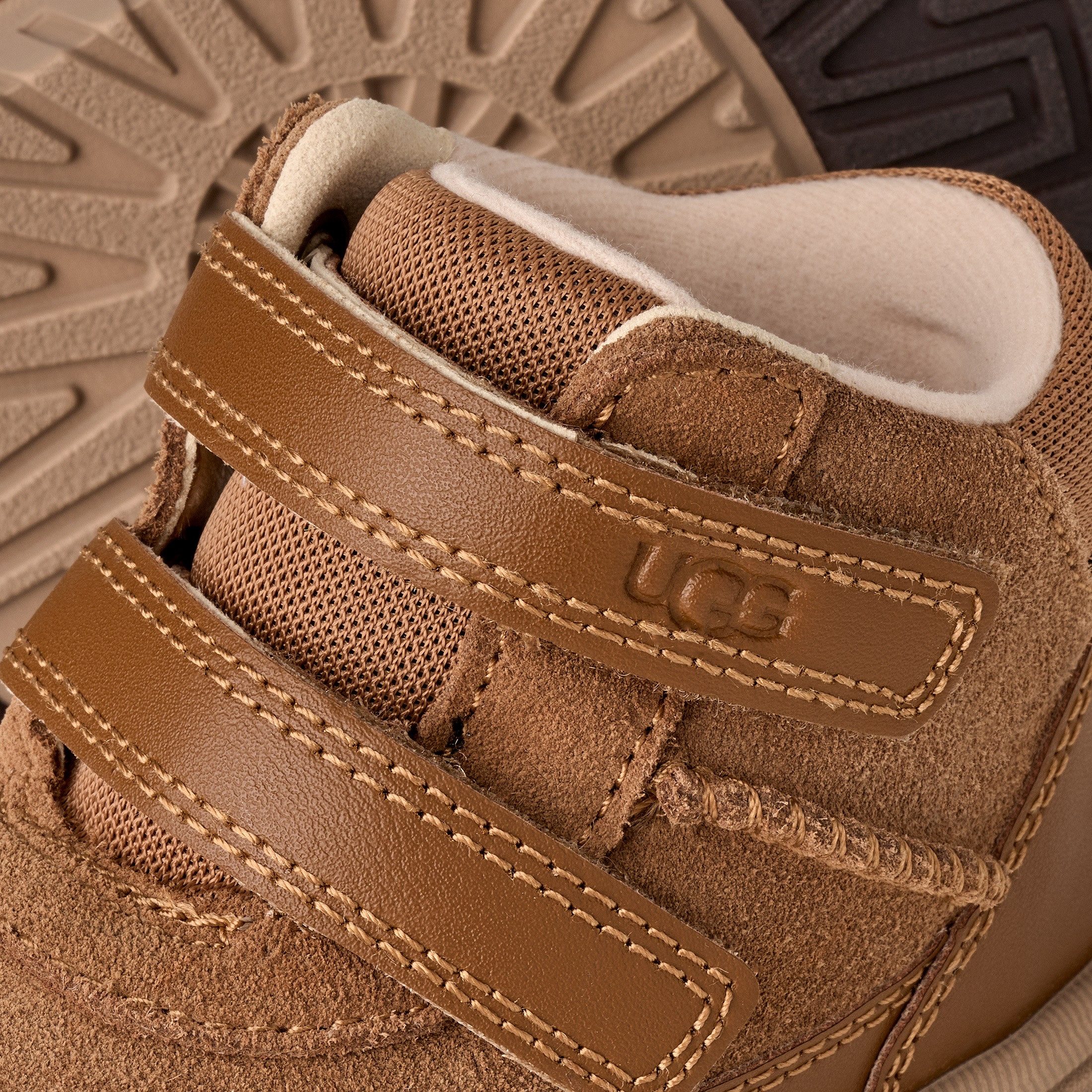 UGG Winterlaarzen RENNIE Winterlaarzen met zachte schachtrand