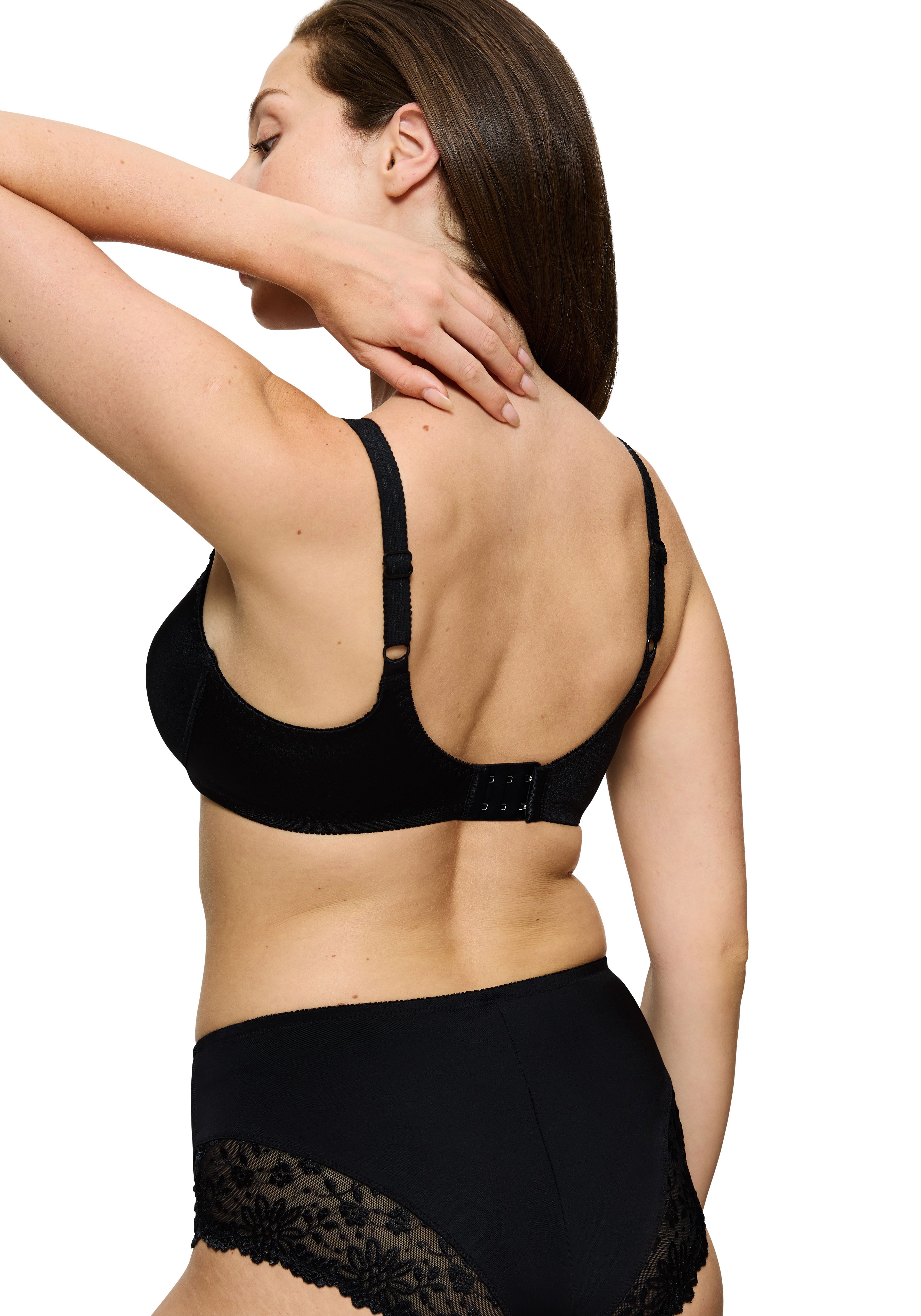 Triumph Minimizer-bh Ladyform Soft W X maakt de borst optisch kleiner met een cupmaat