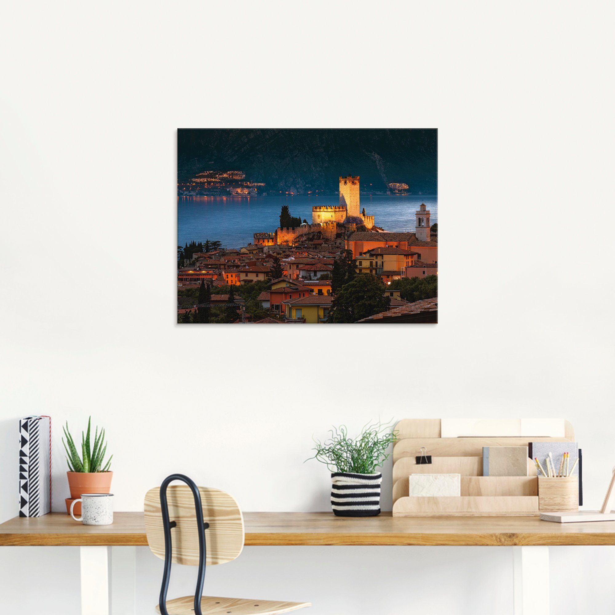 Artland Print op glas Boven de daken van Malcesine
