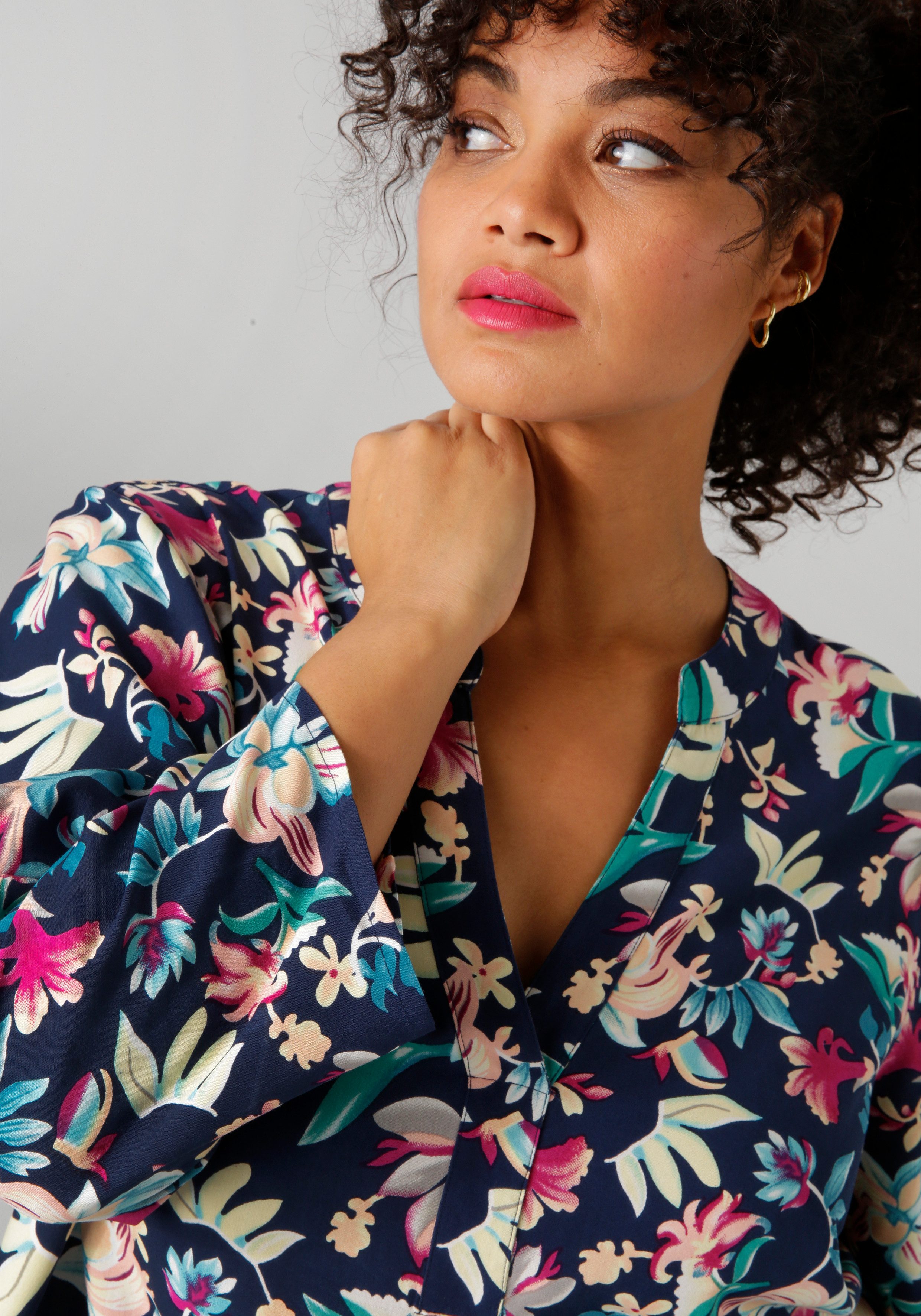 Aniston PLUS Zomerjurk met kleurharmonische bloemenprint - nieuwe collectie