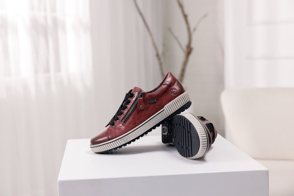 Remonte Plateausneakers vrijetijdsschoen, lage schoen, veterschoen met buitenrits