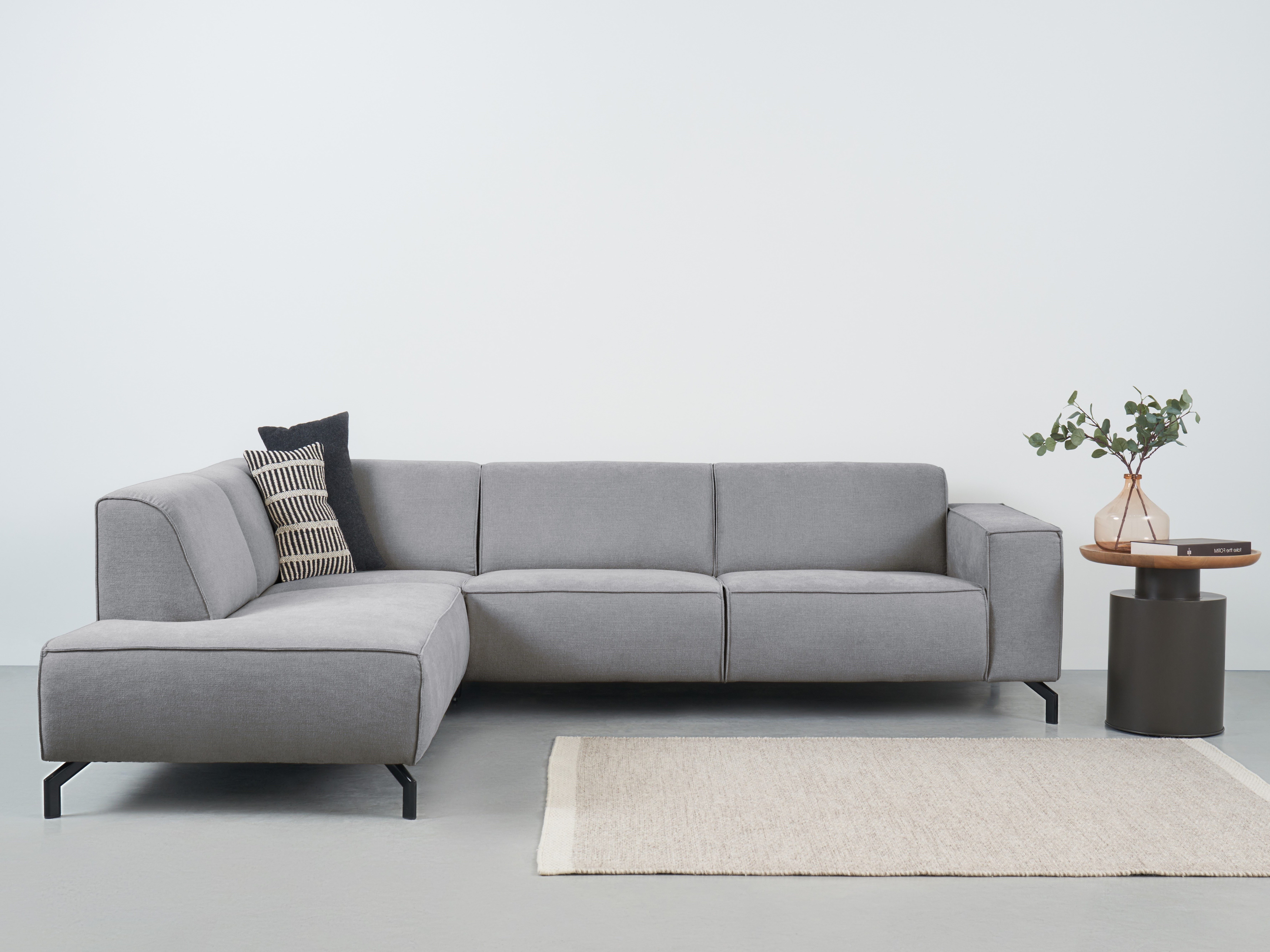 Places of Style Hoekbank Lorcan, breedte 275 cm, zacht zitgevoel met zwarte metalen poten, lederlook en zachte structuurstof