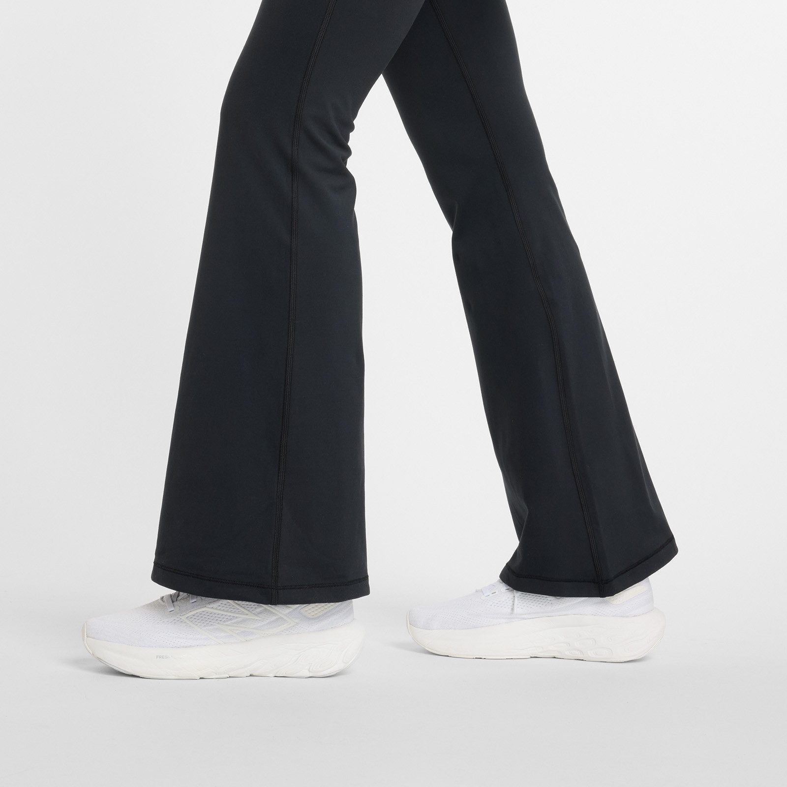 New Balance Yogabroek NB Harmony Flare Pant BLACK