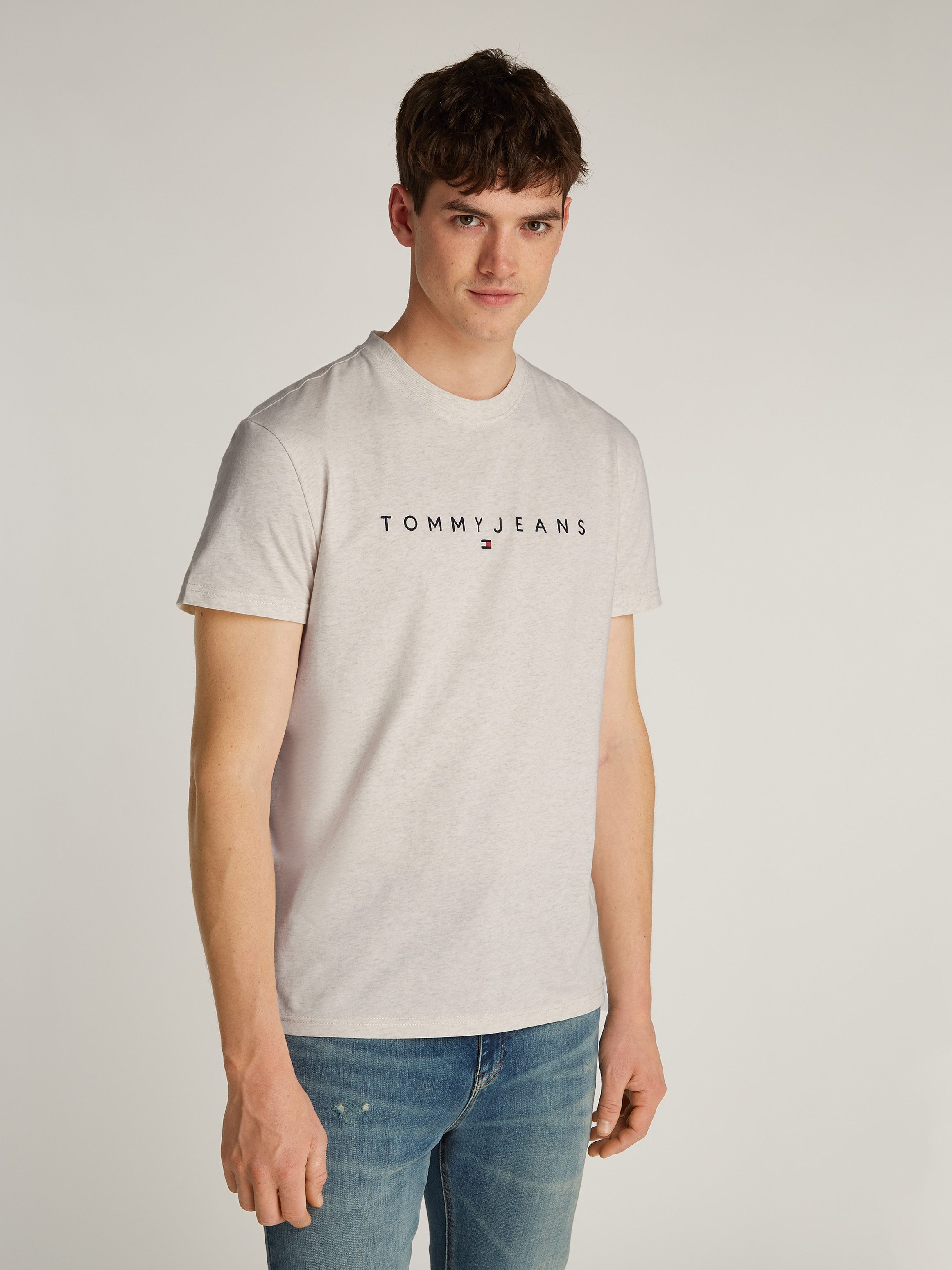 Tommy Jeans Plus Shirt met ronde hals TJM REG LINEAR LOGO TEE EXT in grote maten, logoprint en borduring