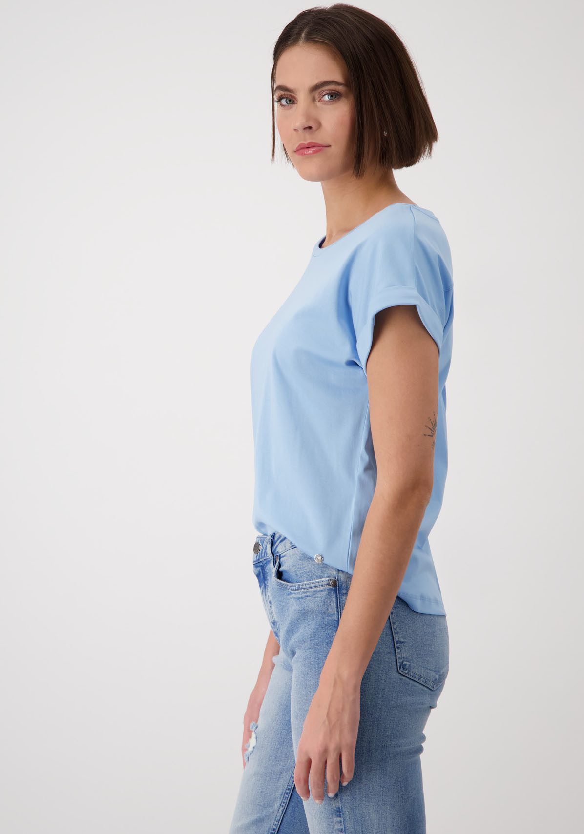 Monari Shirt met ronde hals met glinsterende steentjes op de schouder