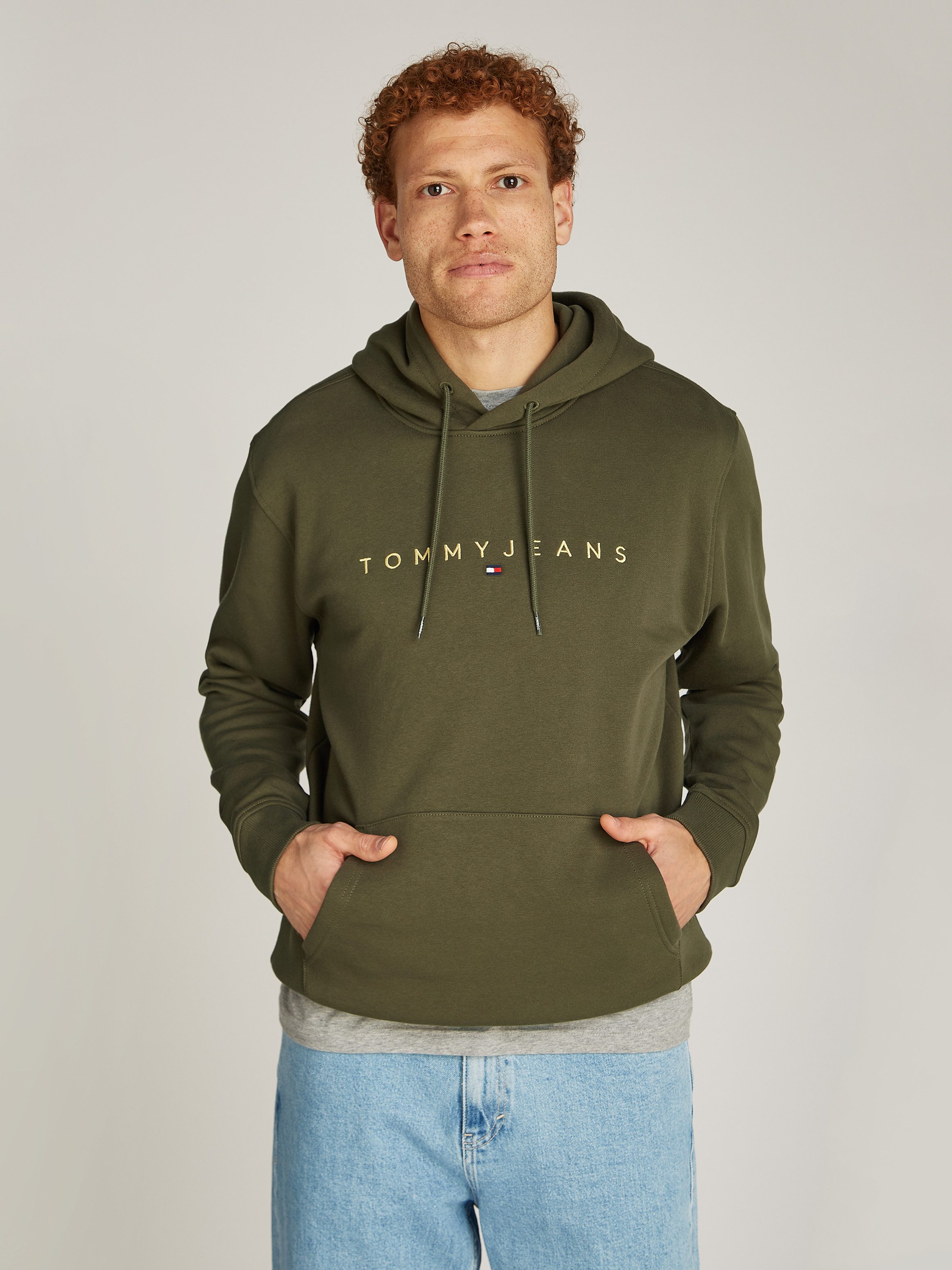 TOMMY JEANS Sweatshirt TJM REG LINEAR GOLD HOOD EXT geborduurd merkembleem op borsthoogte
