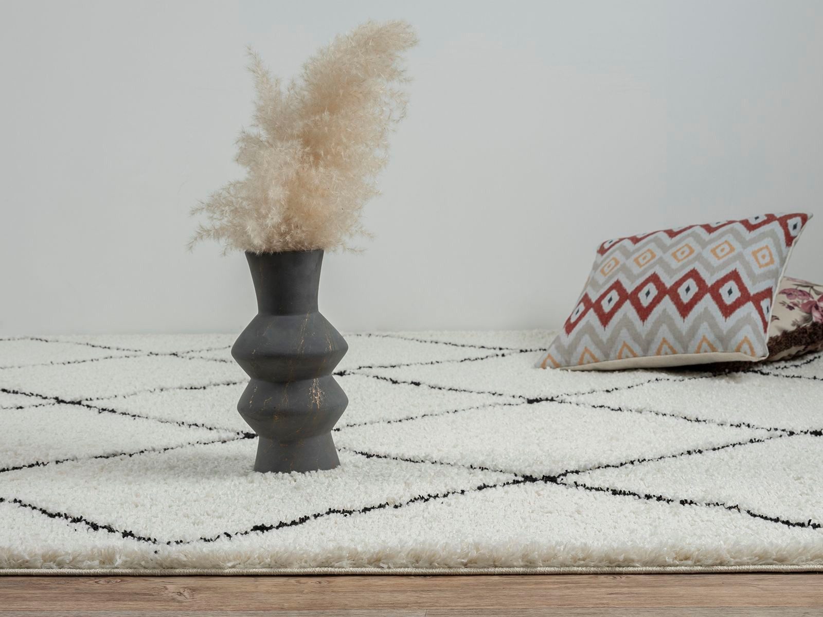 The carpet Vloerkleed Bahar Shaggy