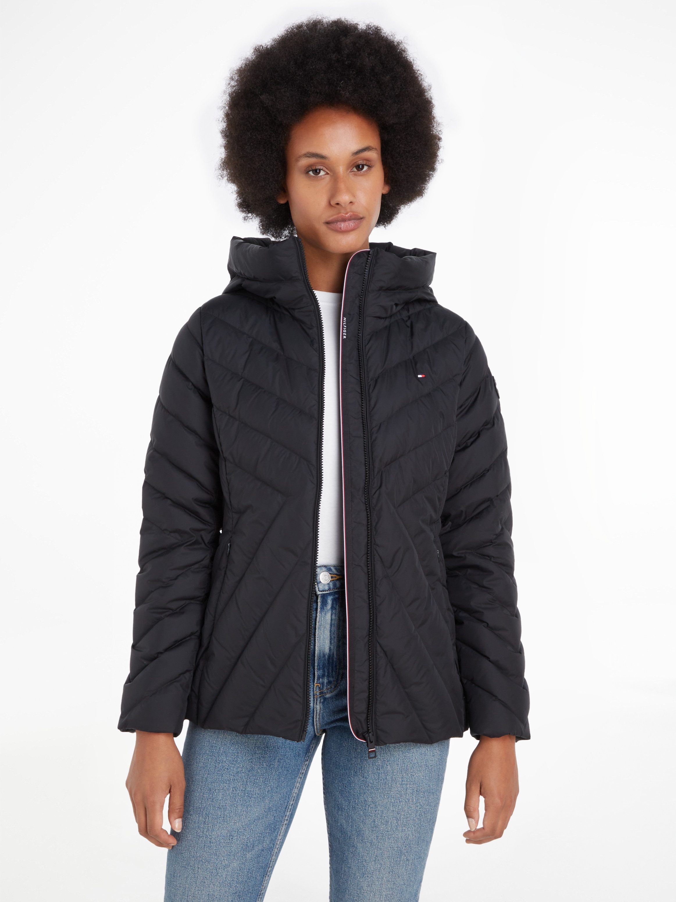 Tommy Hilfiger Gewatteerde jas CHEVRON MW PADDED JACKET met gemiddelde vulling en  merklabel