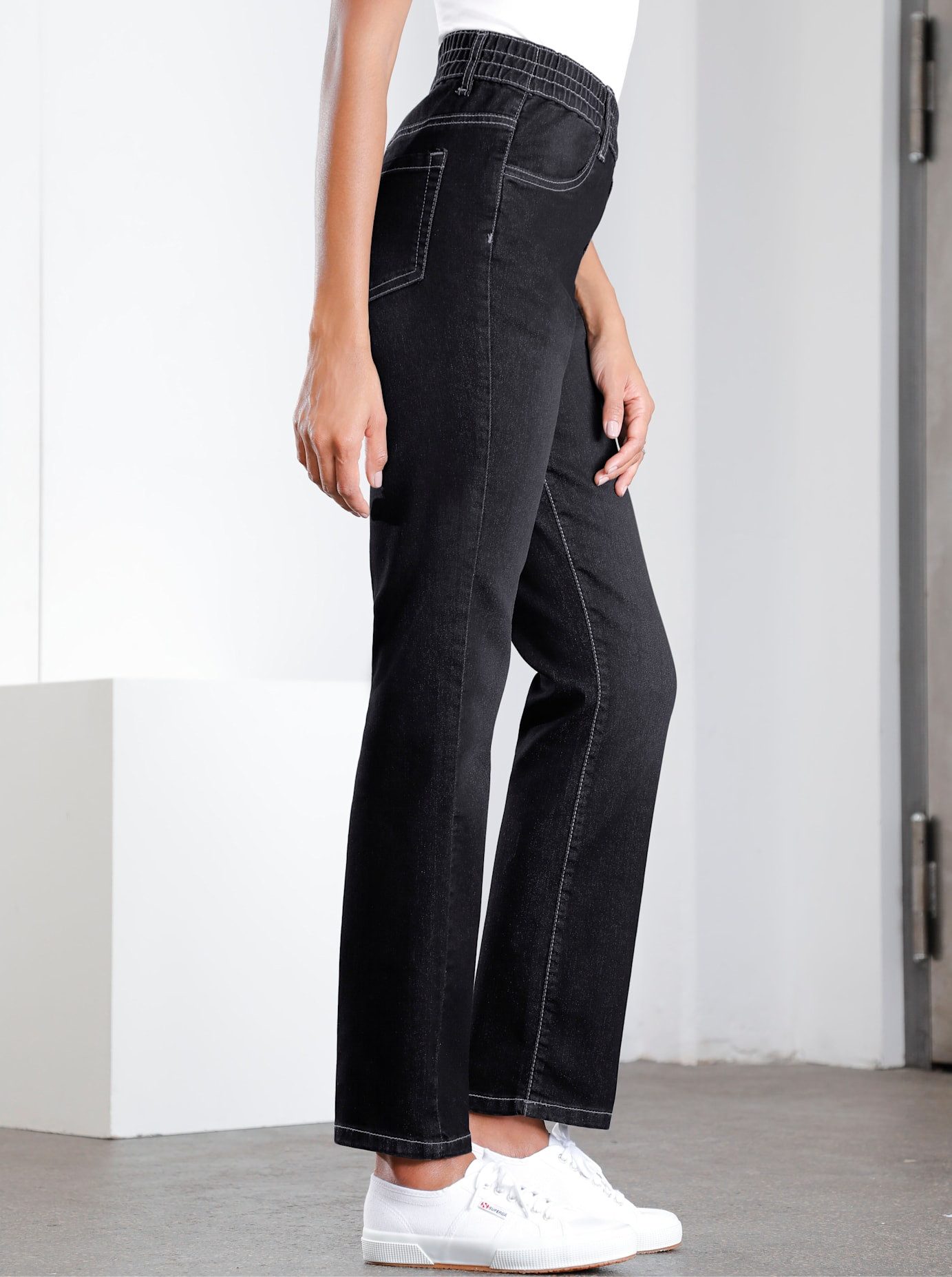 Classic Basics High-waist jeans