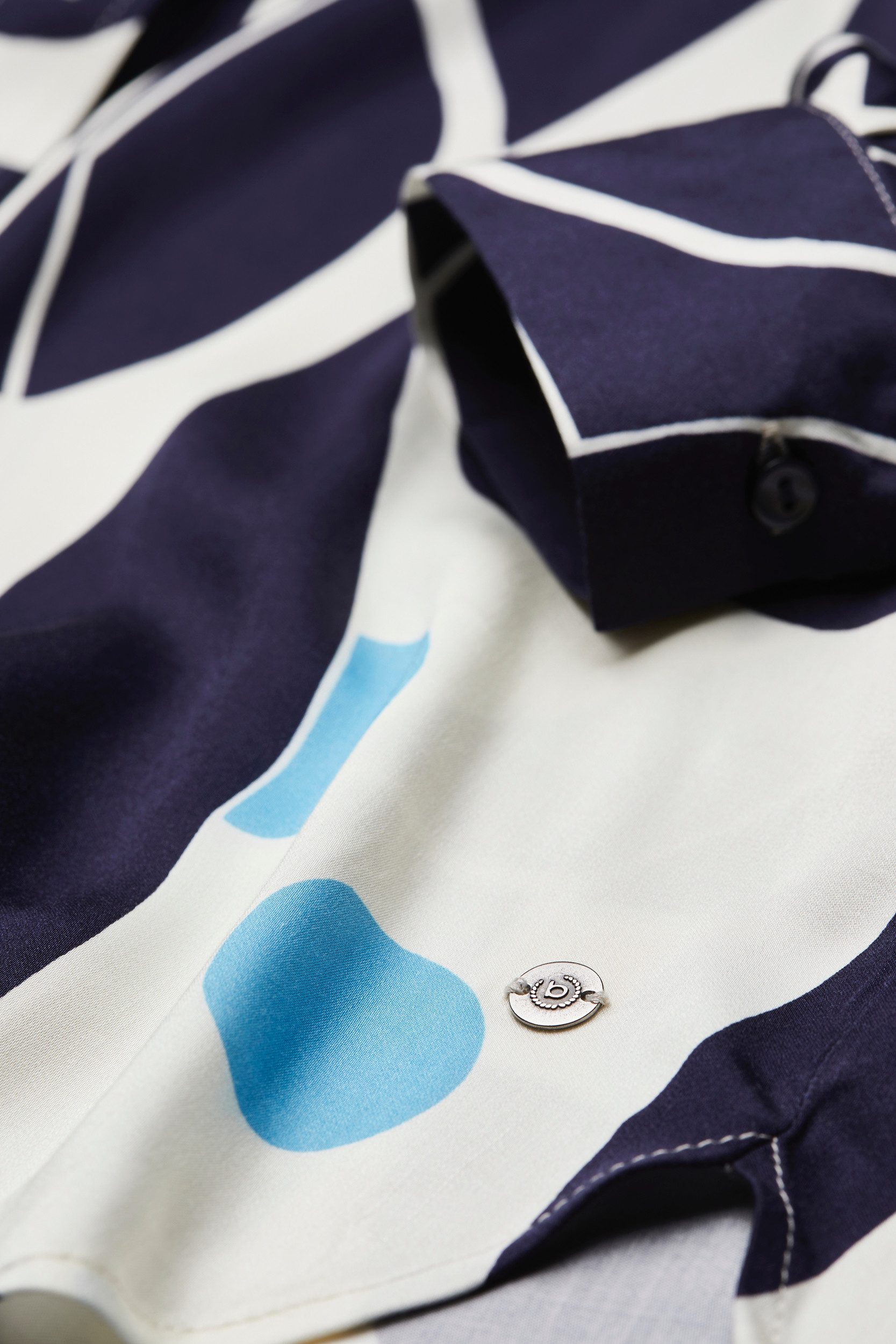 Bugatti Blouse met lange mouwen van vloeiend materiaal