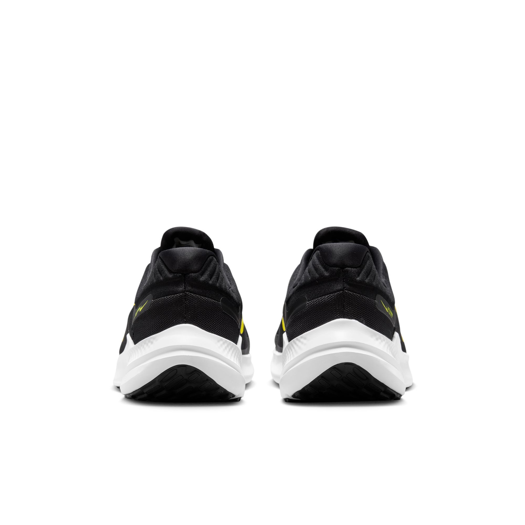 Nike Runningschoenen QUEST 5