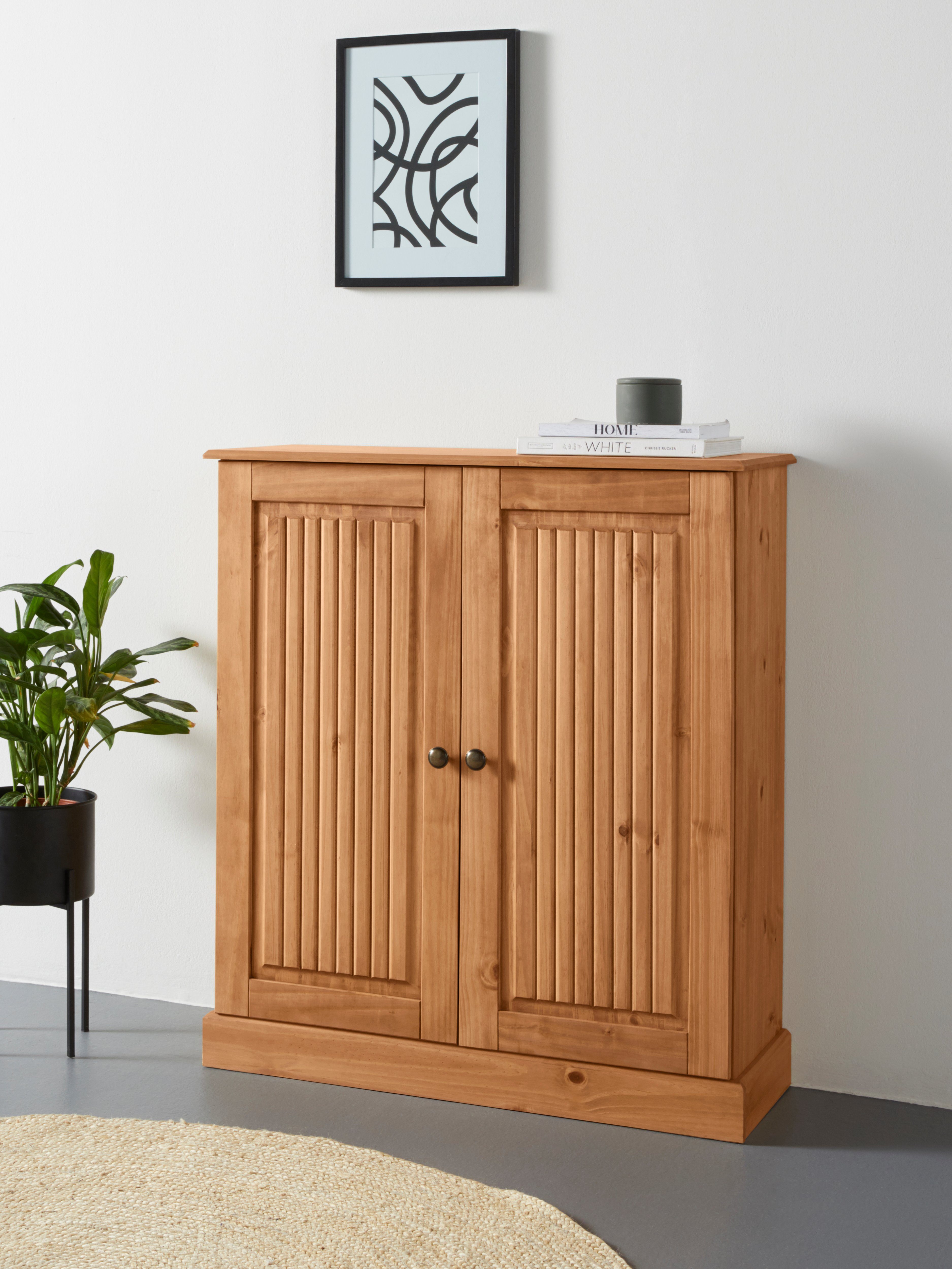 Home affaire Kledingkast Liotta met 2 verstelbare planken, gemaakt van massief grenen garderobekasten beige