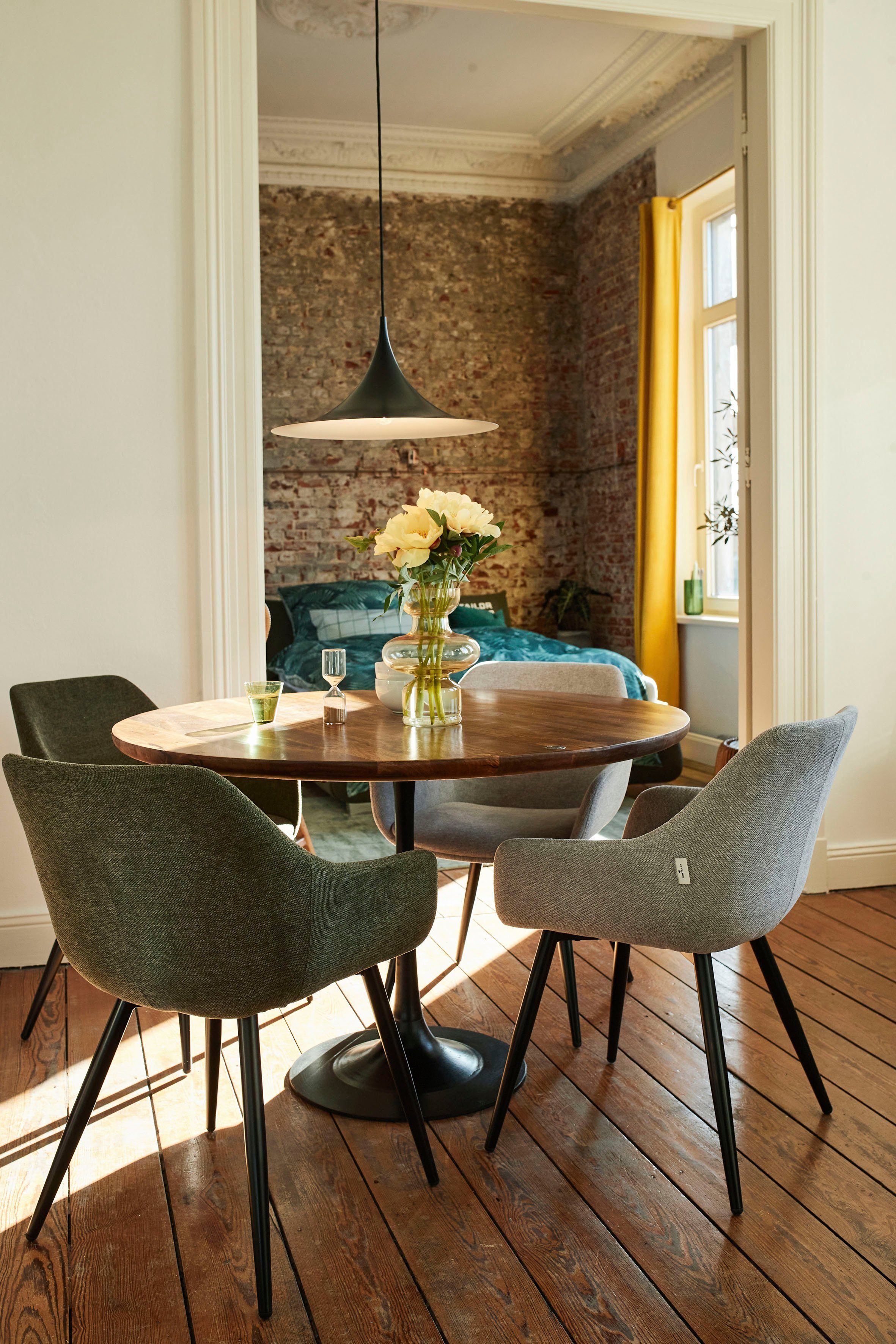 TOM TAILOR HOME Eettafel T-MODERN TABLE ROUND van mangohout, knoopdetail, moderne elegantie door afgeronde rand