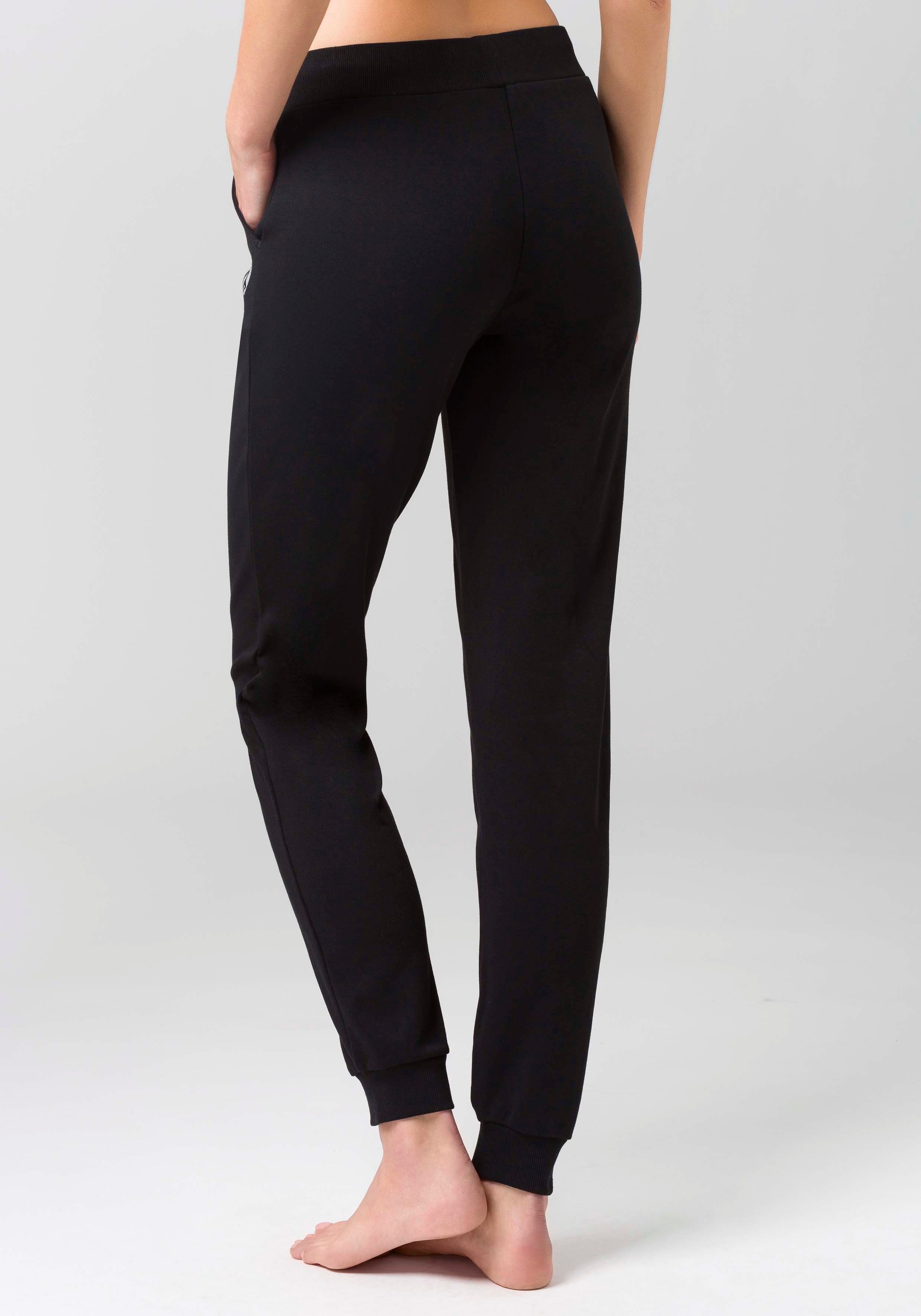 active by Lascana Joggingbroek in een smal model met boord