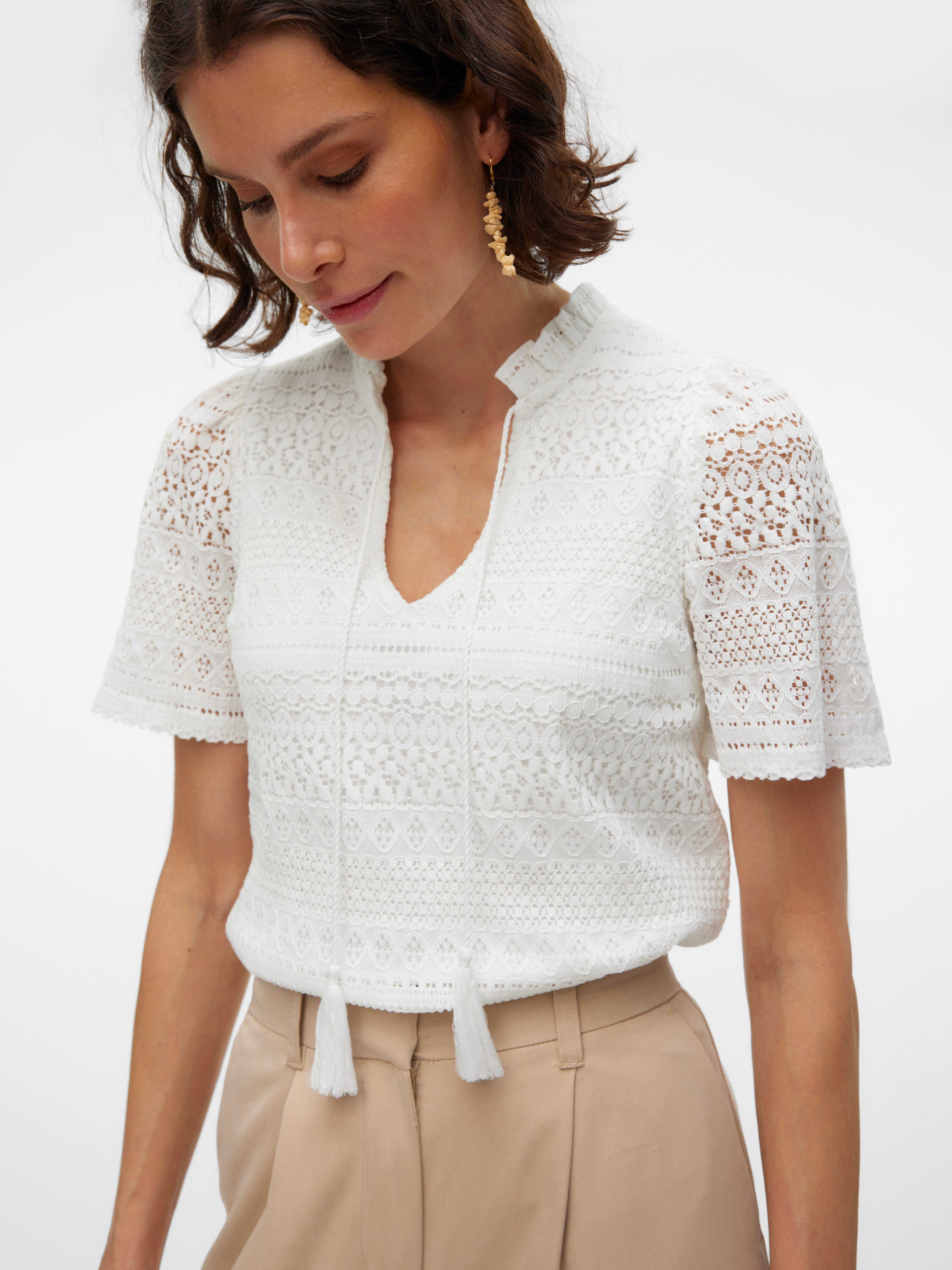 Vero Moda Kanten shirt VMHONEY LACE S/S TASSEL TOP WVN GA