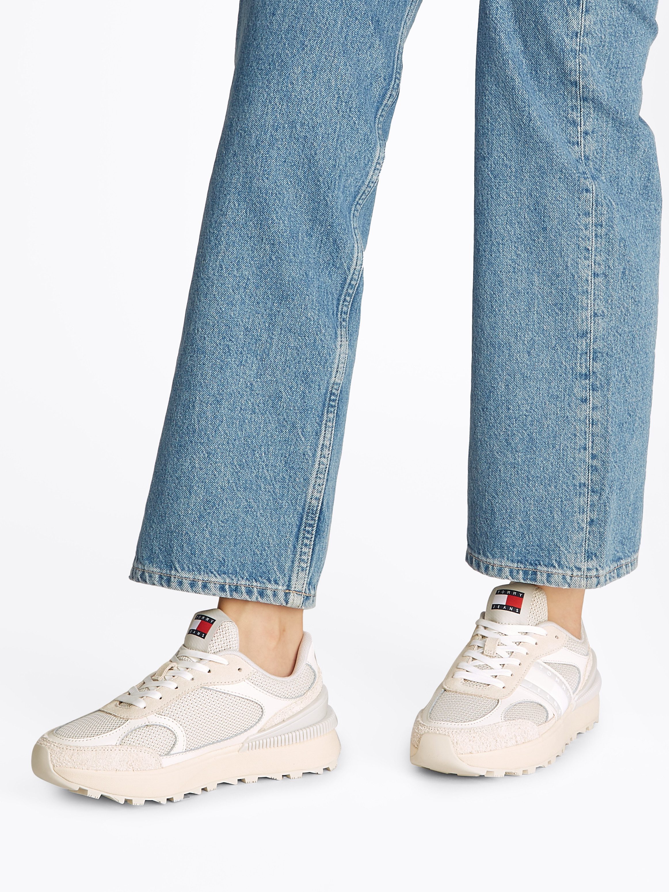 TOMMY JEANS Plateausneakers TJW TECH RUNNER vrijetijdsschoen, lage schoen, veterschoen in materiaal-mix
