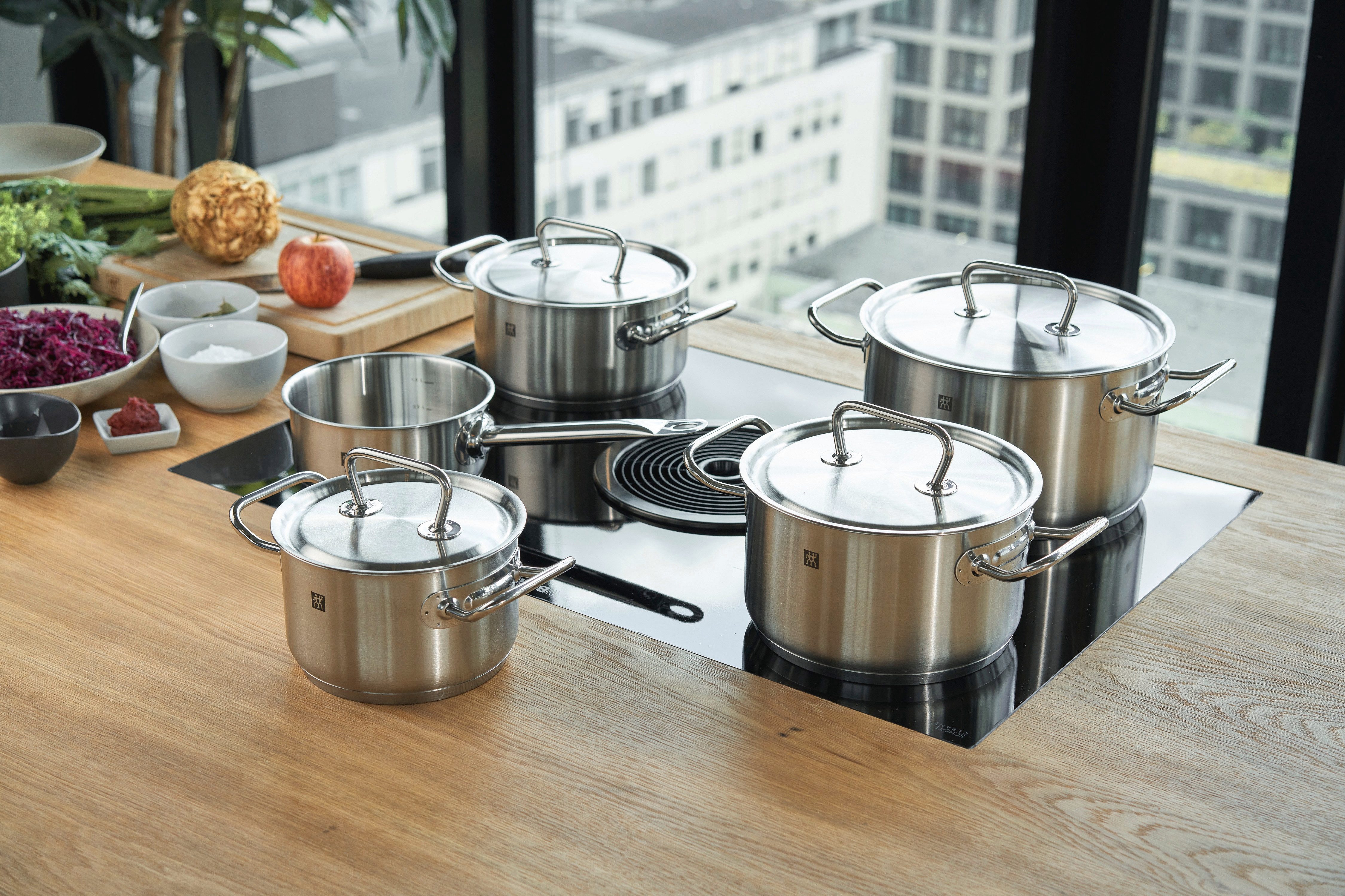 Zwilling Pannenset Classic Sandwichbodem, zeer goede warmteverdeling, stay-cool handgrepen (set)