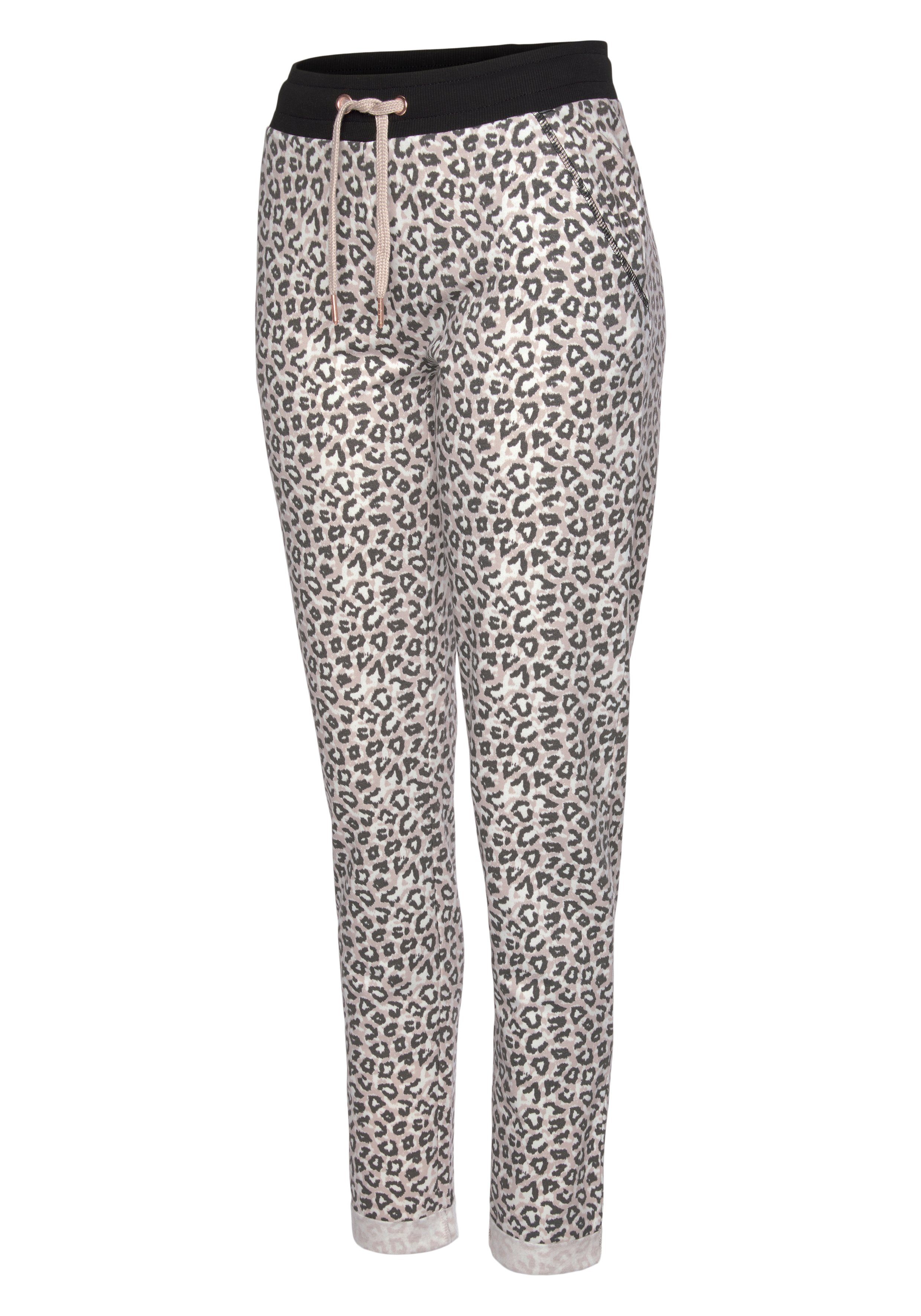 Lascana Loungebroek met modieuze omslagzoom, loungepak