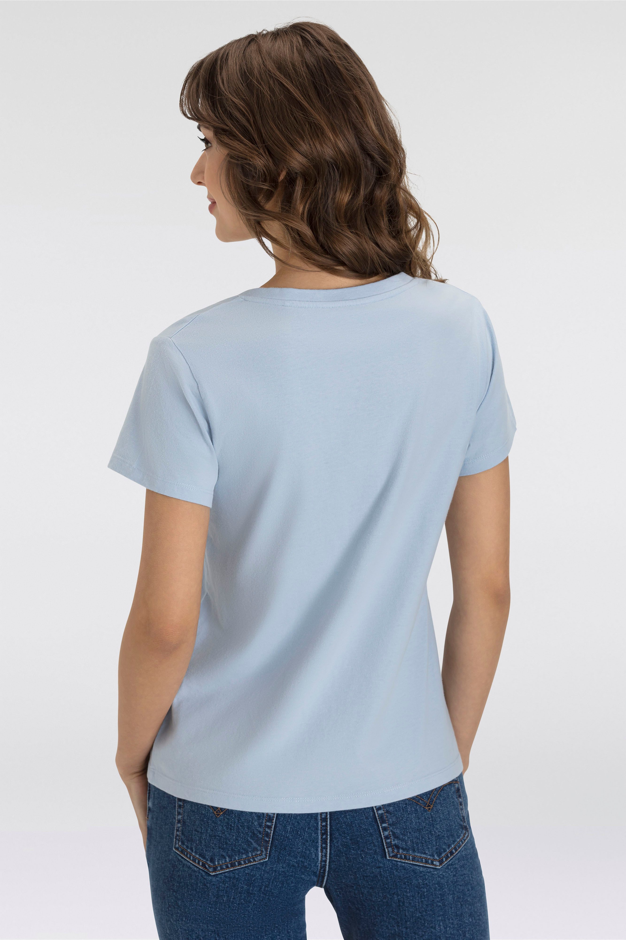 Levi's® Shirt met V-hals Perfect Tee met klein batwing-logo