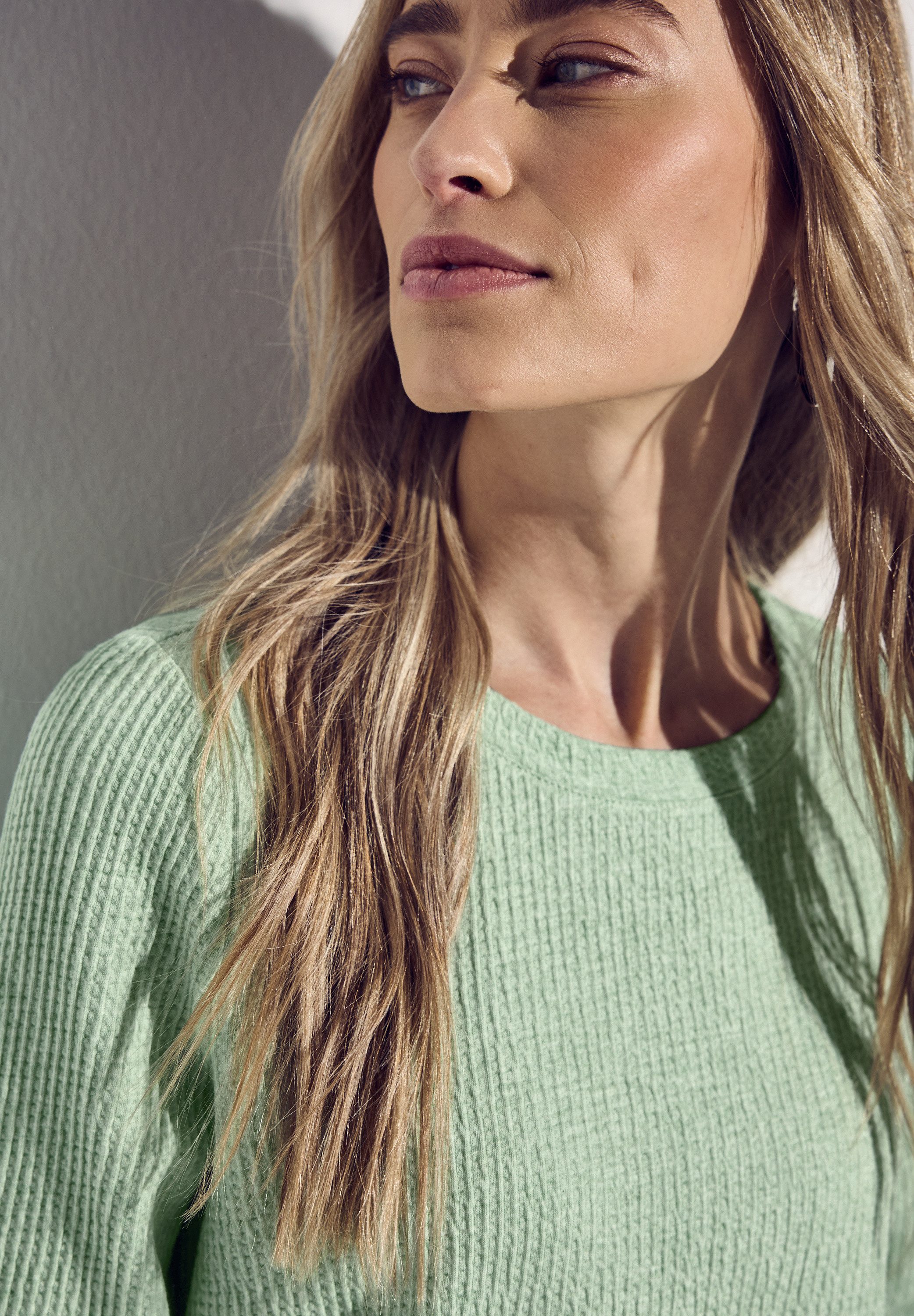 STREET ONE Sweatshirt Structuur-look, met elastische zoom met tunnelkoord
