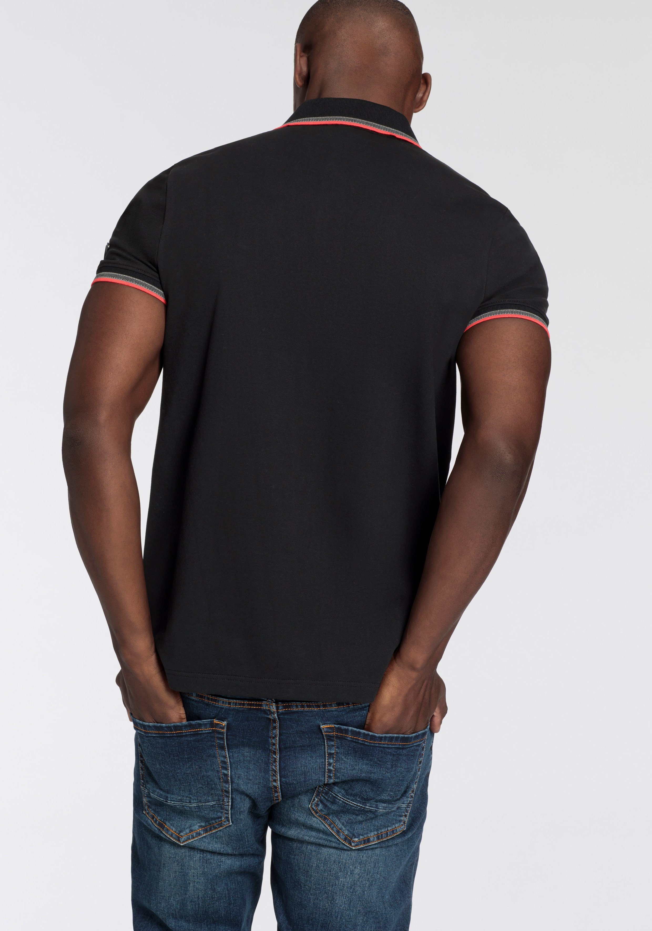 Bruno Banani Poloshirt Korte mouwen smal gesneden colourblocking-uitstraling