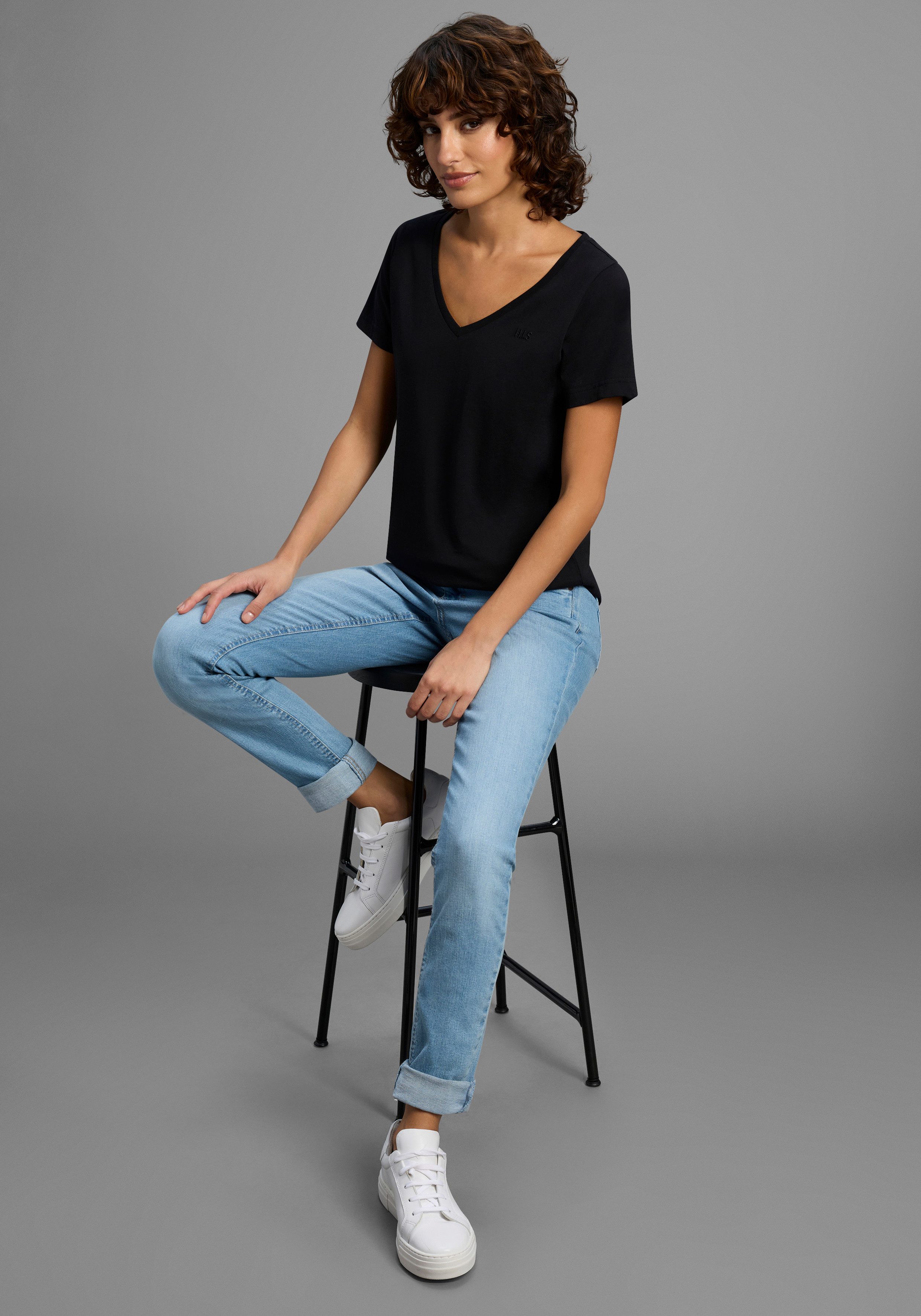 H.I.S T-shirt Essential basics heup-lange pasvorm, figuuraccentuerende snit, van 100% katoen (Set van 3)
